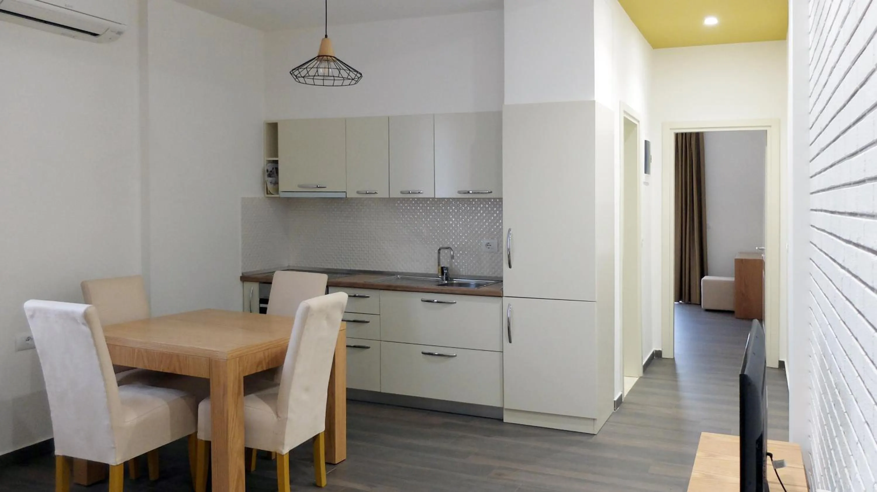 Sunrise Luxury Apartments