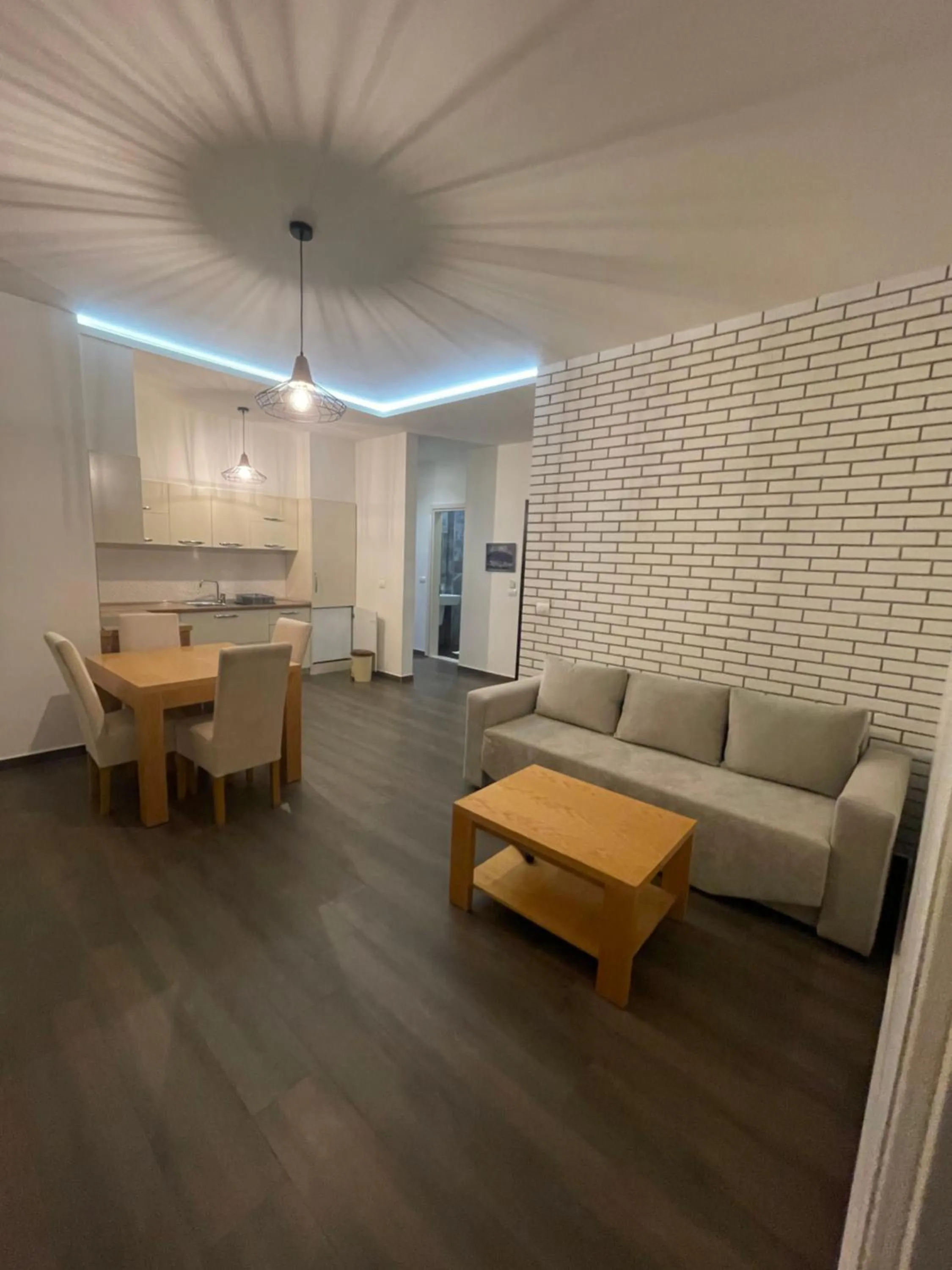 Sunrise Luxury Apartments