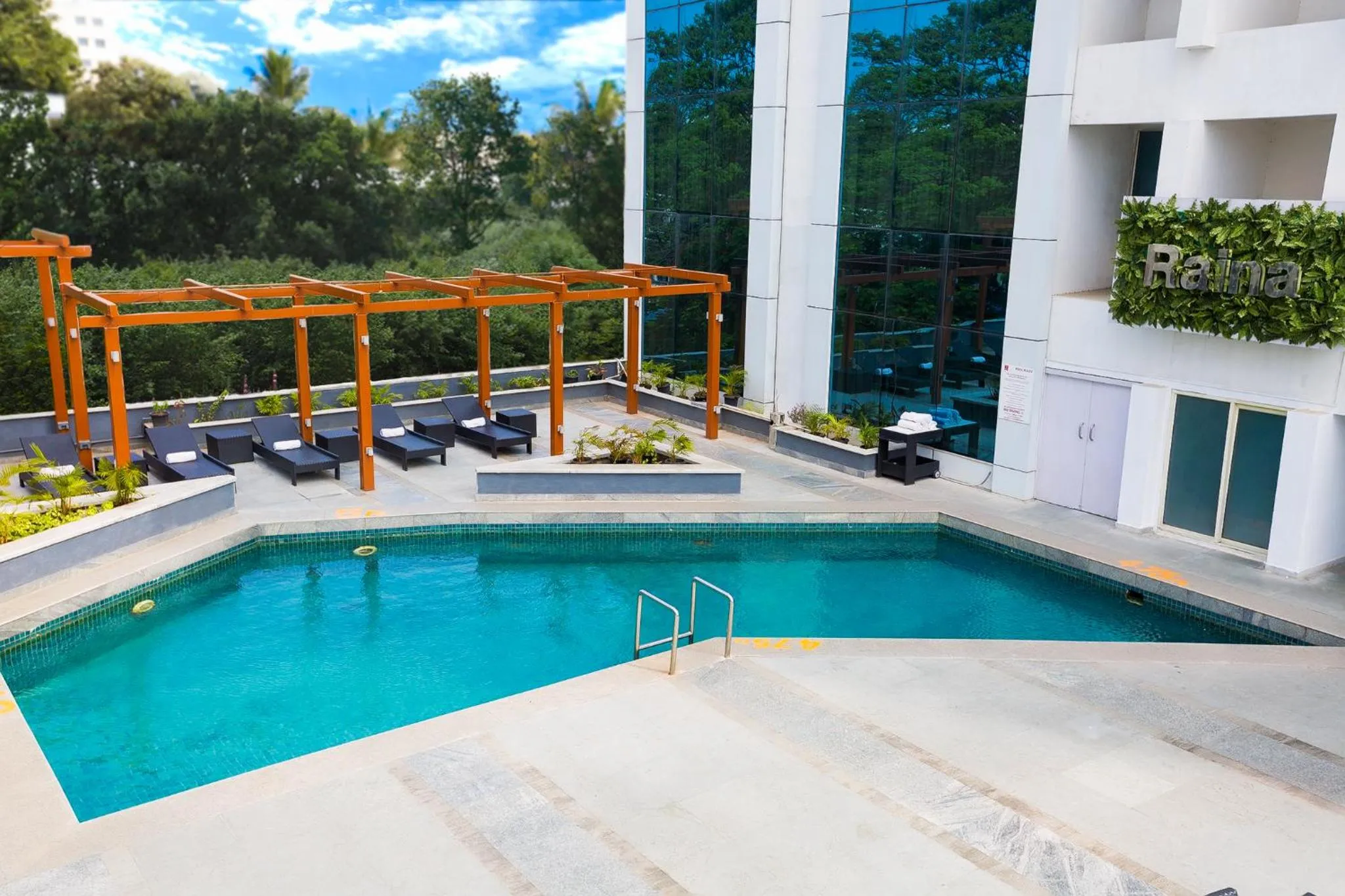 Pool view, Swimming Pool in Clarion Hotel President Chennai