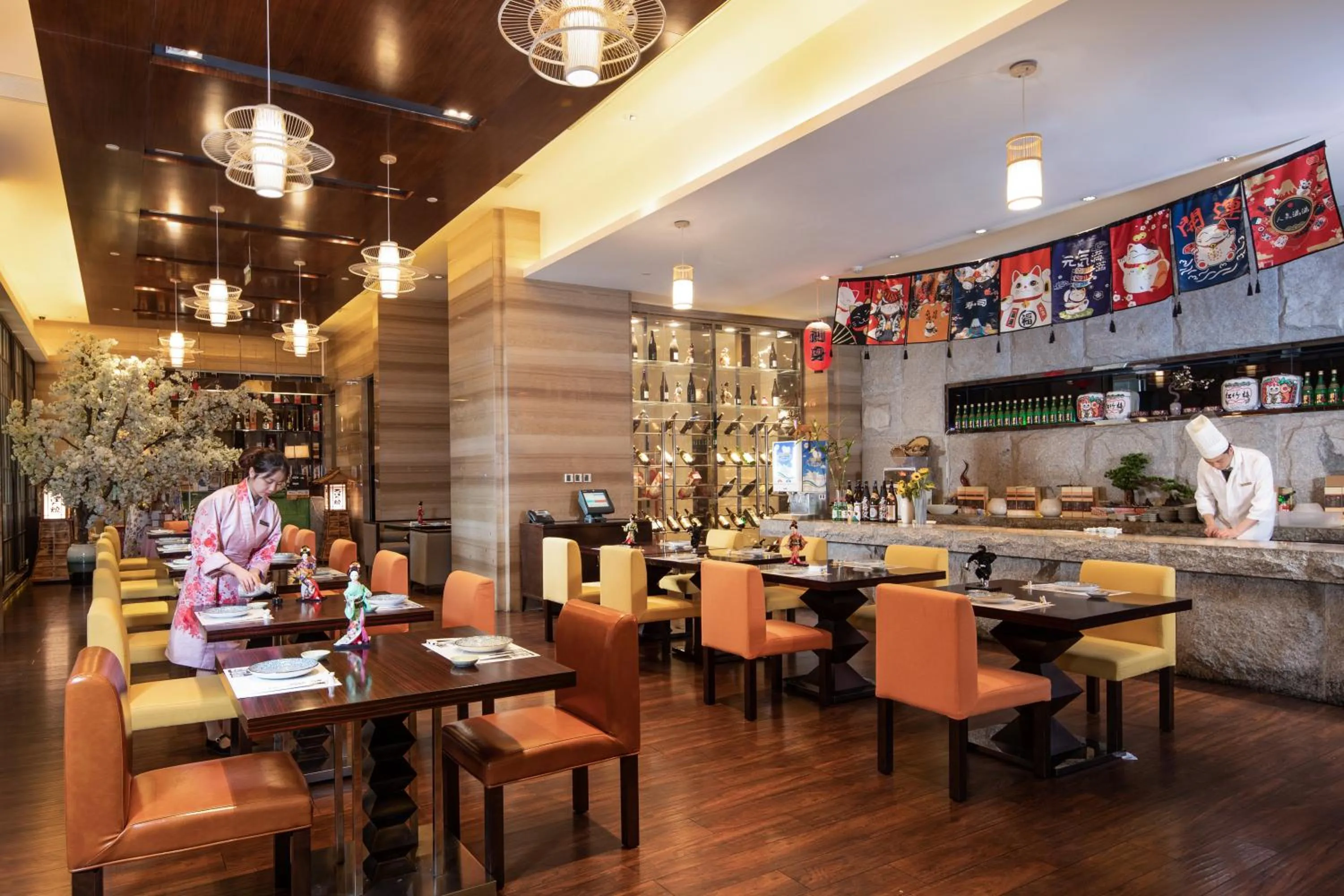 Restaurant/places to eat in Wyndham Grand Plaza Royale Colorful Yunnan