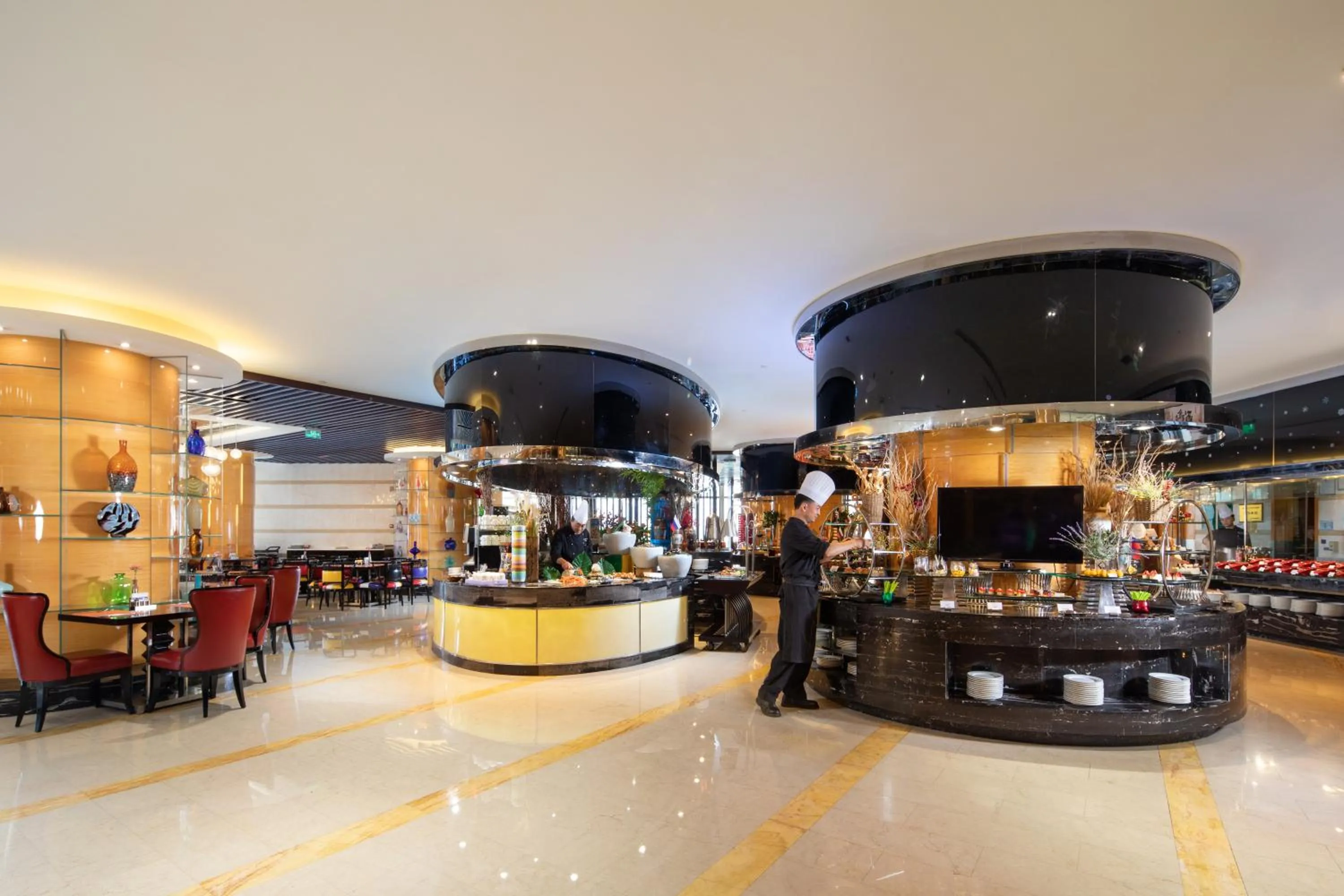 Restaurant/places to eat in Wyndham Grand Plaza Royale Colorful Yunnan