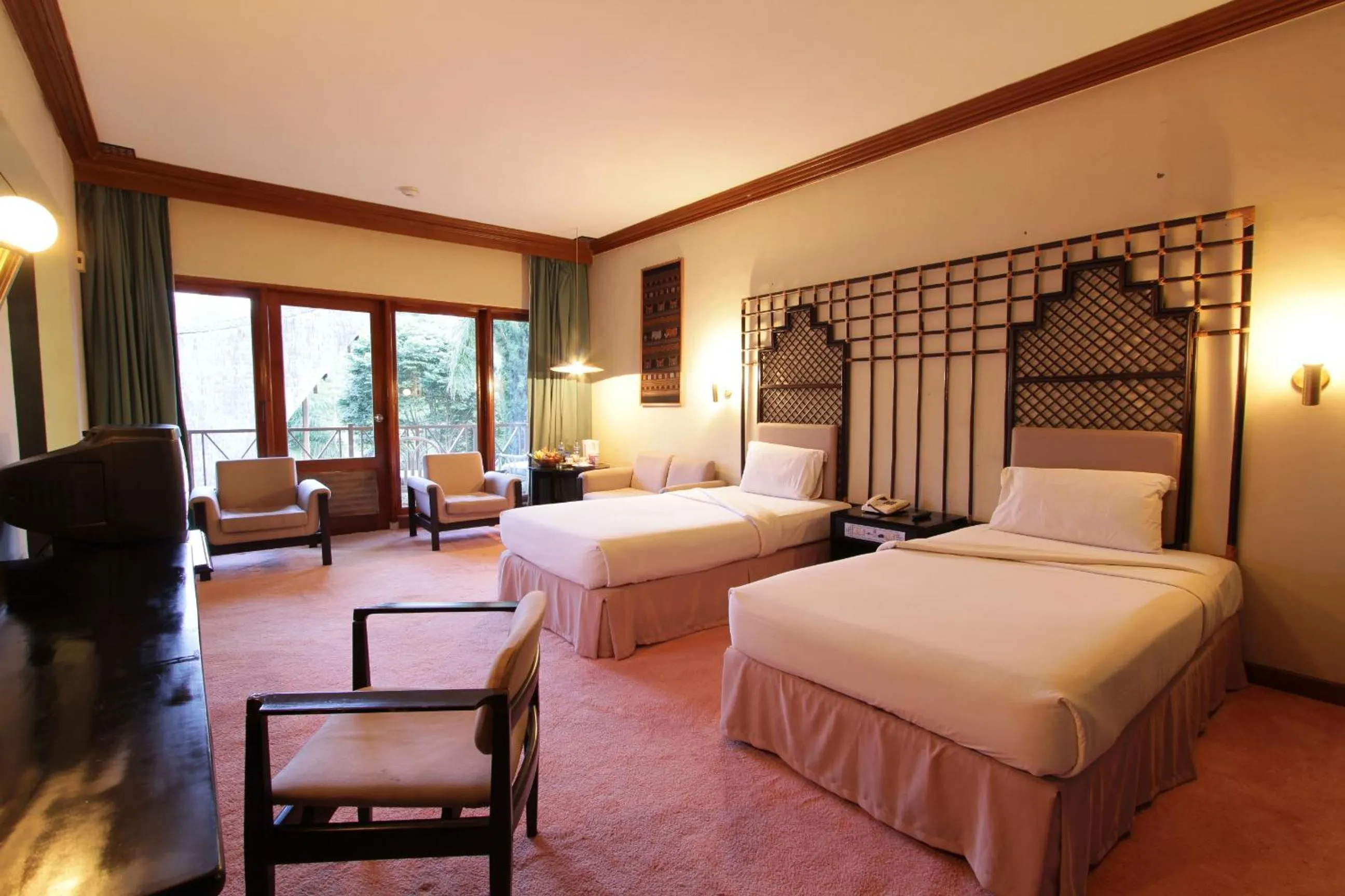 Bedroom, Bed in Hotel Sahid Toraja