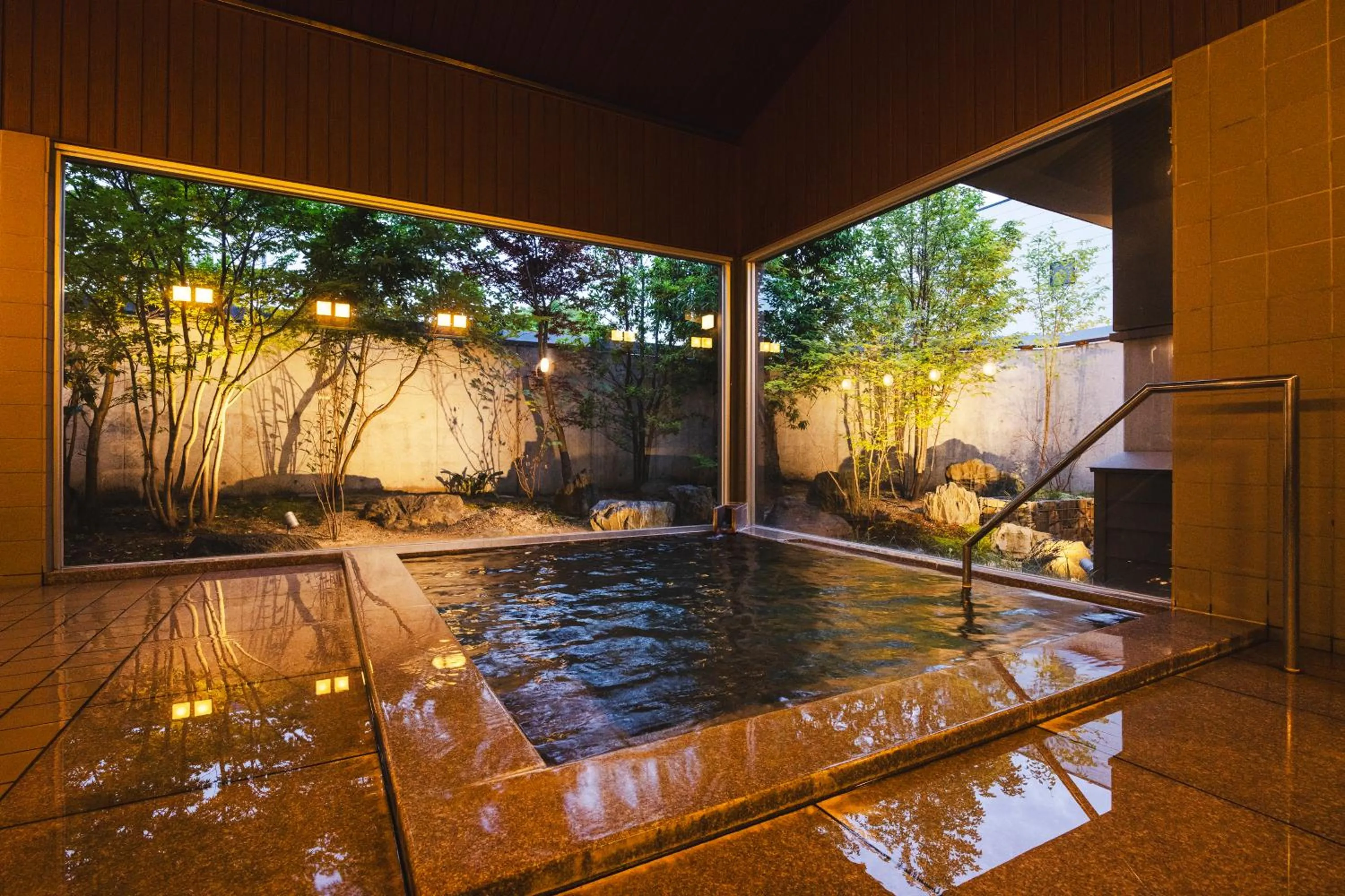 Bathroom in Ryokan Marumo