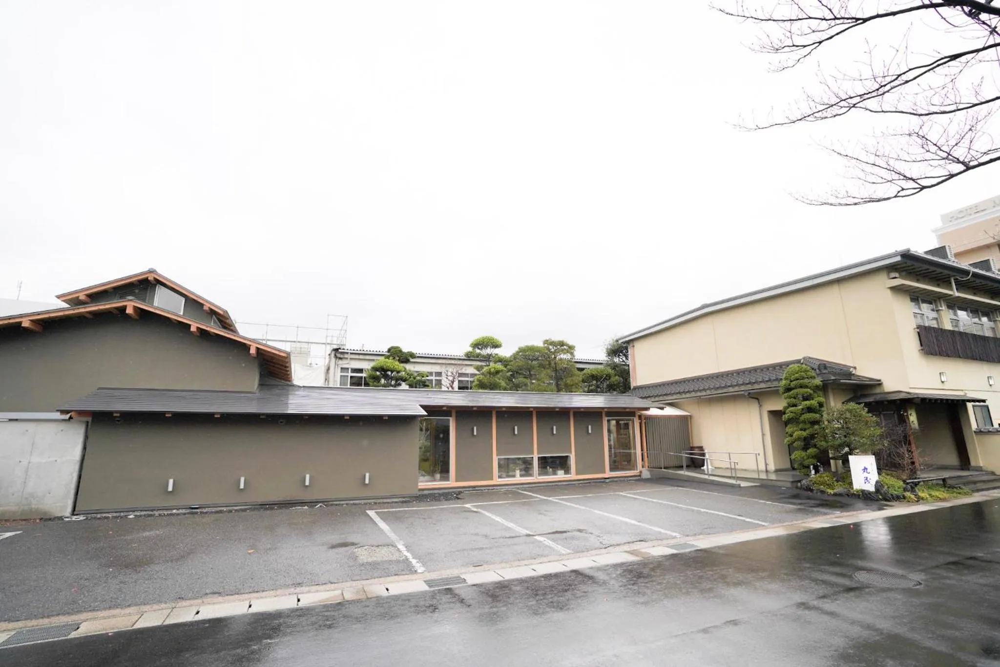 Facade/entrance in Ryokan Marumo