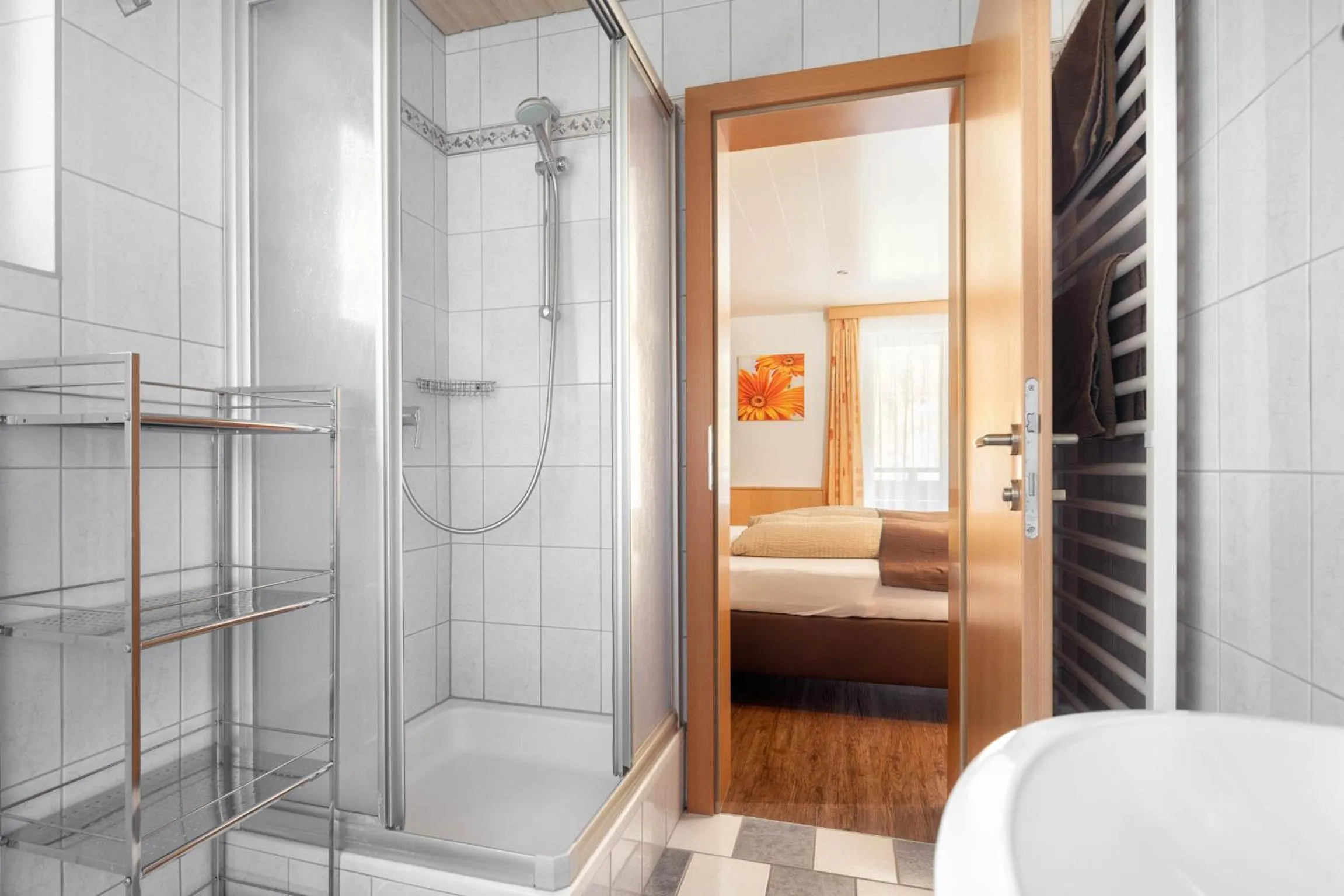 Shower, Bed in Haus Gafrina
