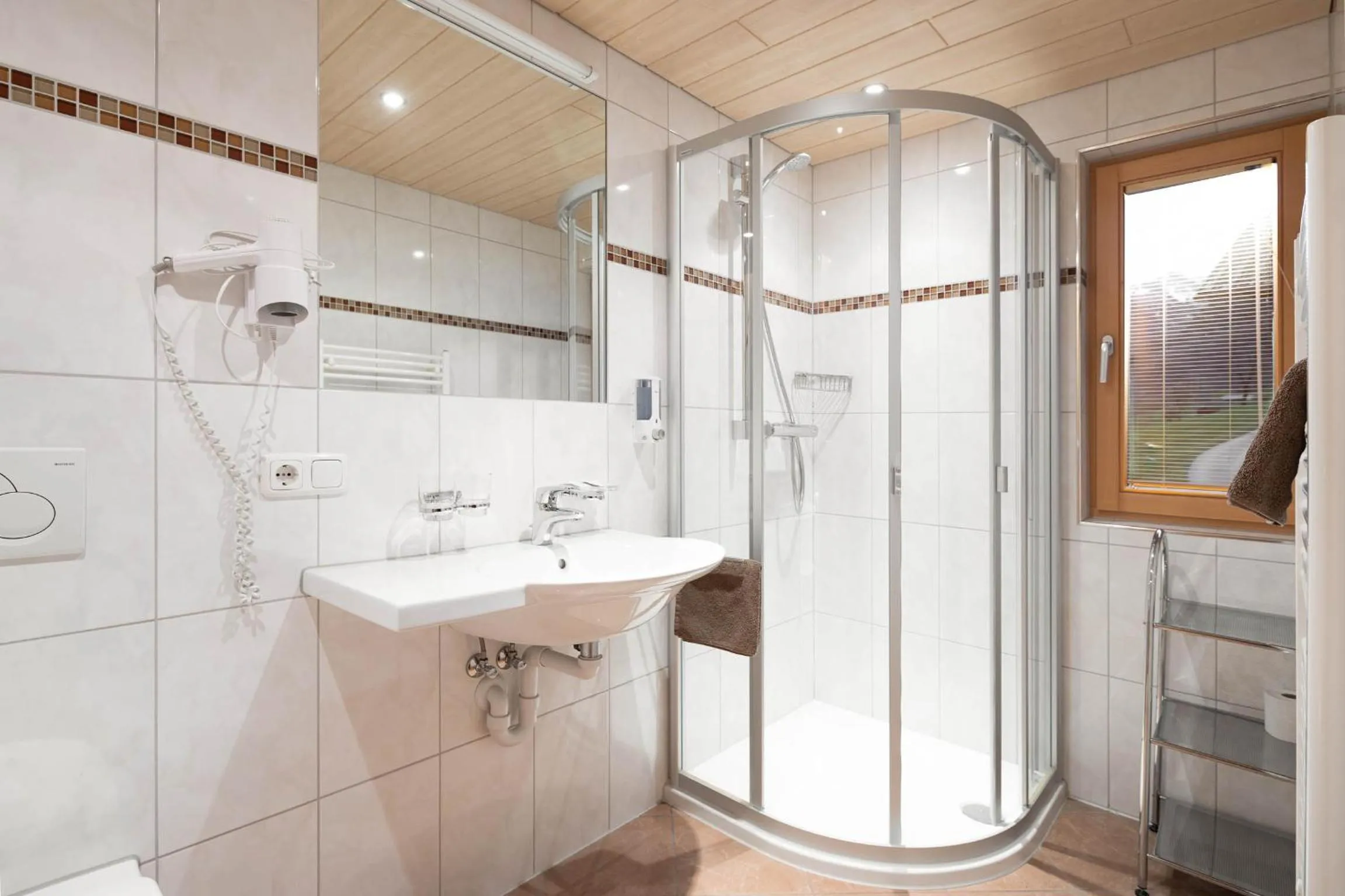 Shower in Haus Gafrina