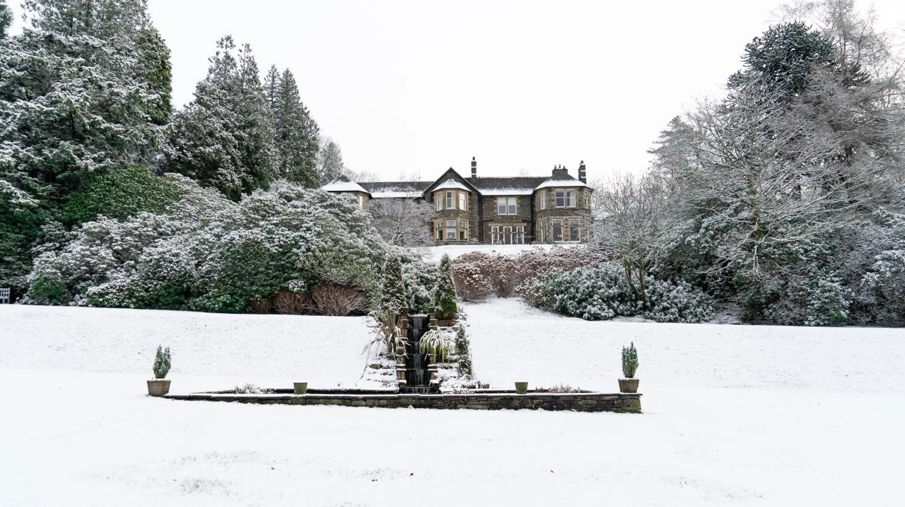 Property building in Merewood Country House Hotel