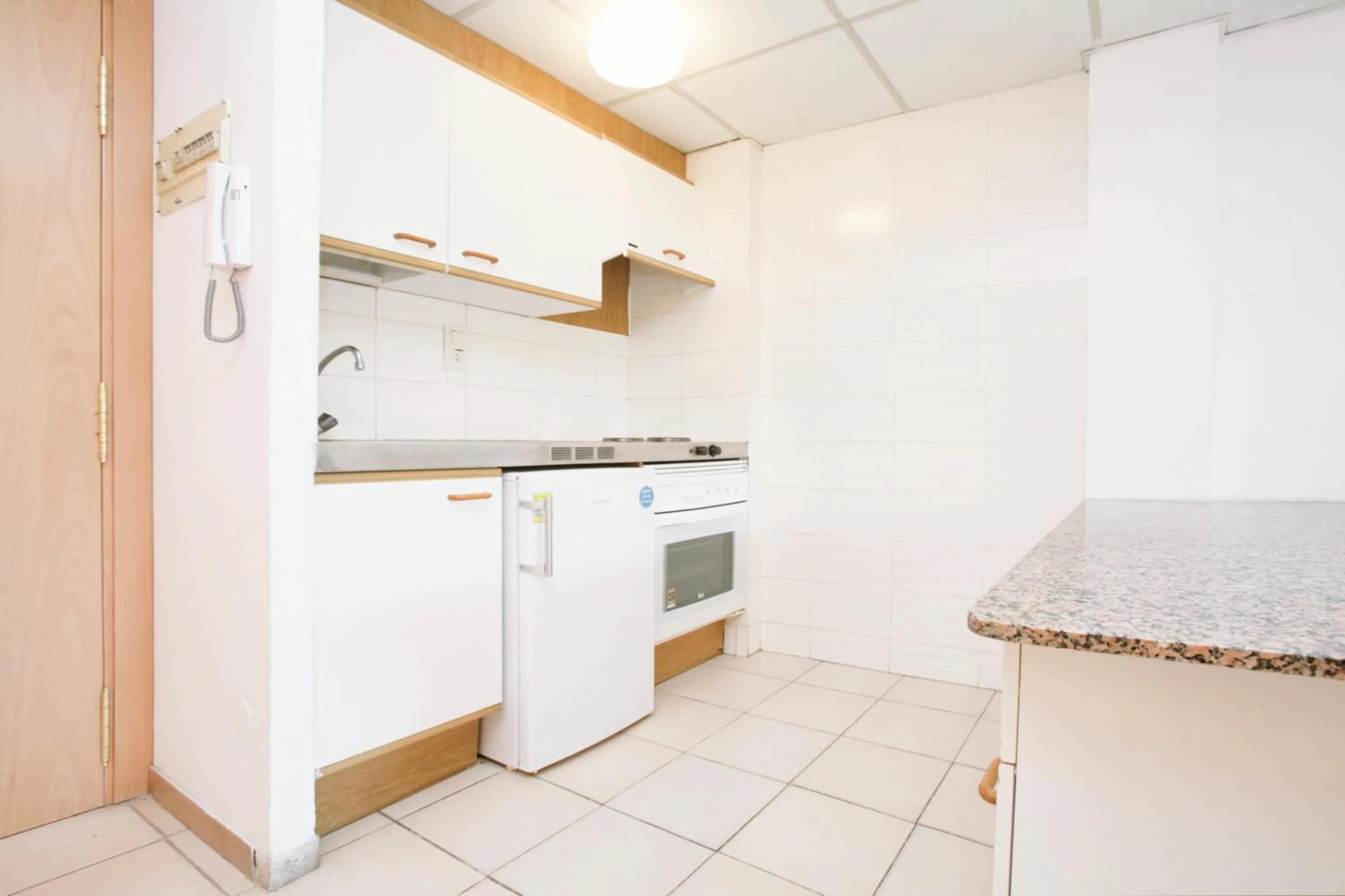 Kitchen or kitchenette in Catalonia Park Apartamentos