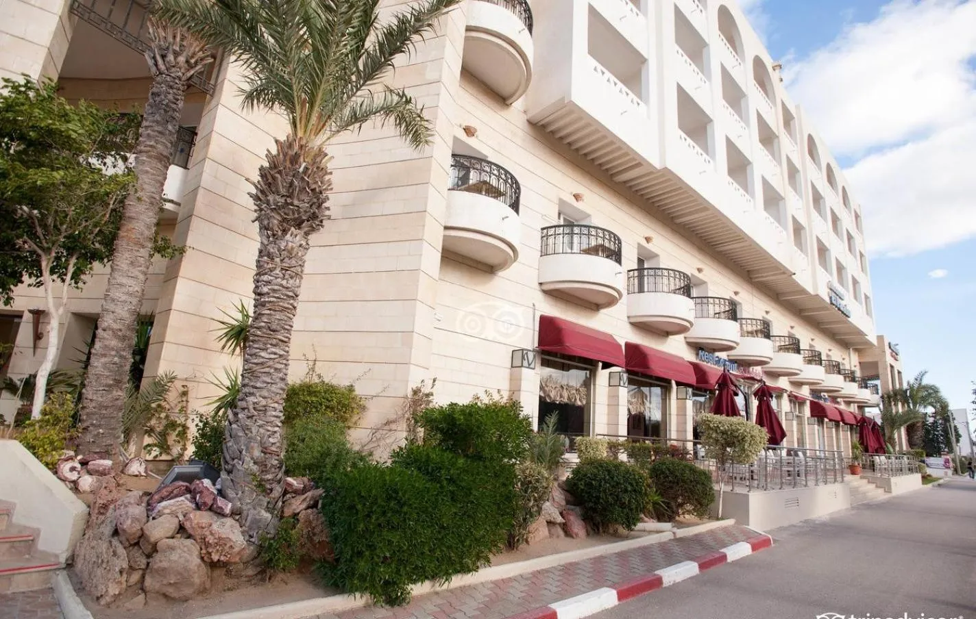 Facade/entrance in El Kantaoui Center