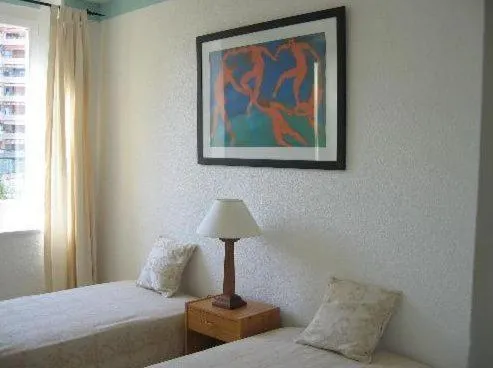 Photo of the whole room, Bed in Croisette-Oasis