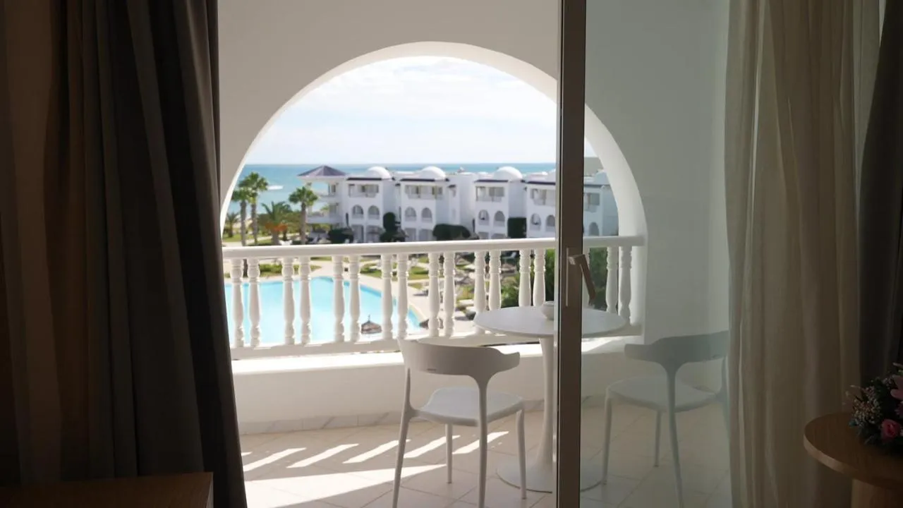 Royal Tulip Taj Sultan