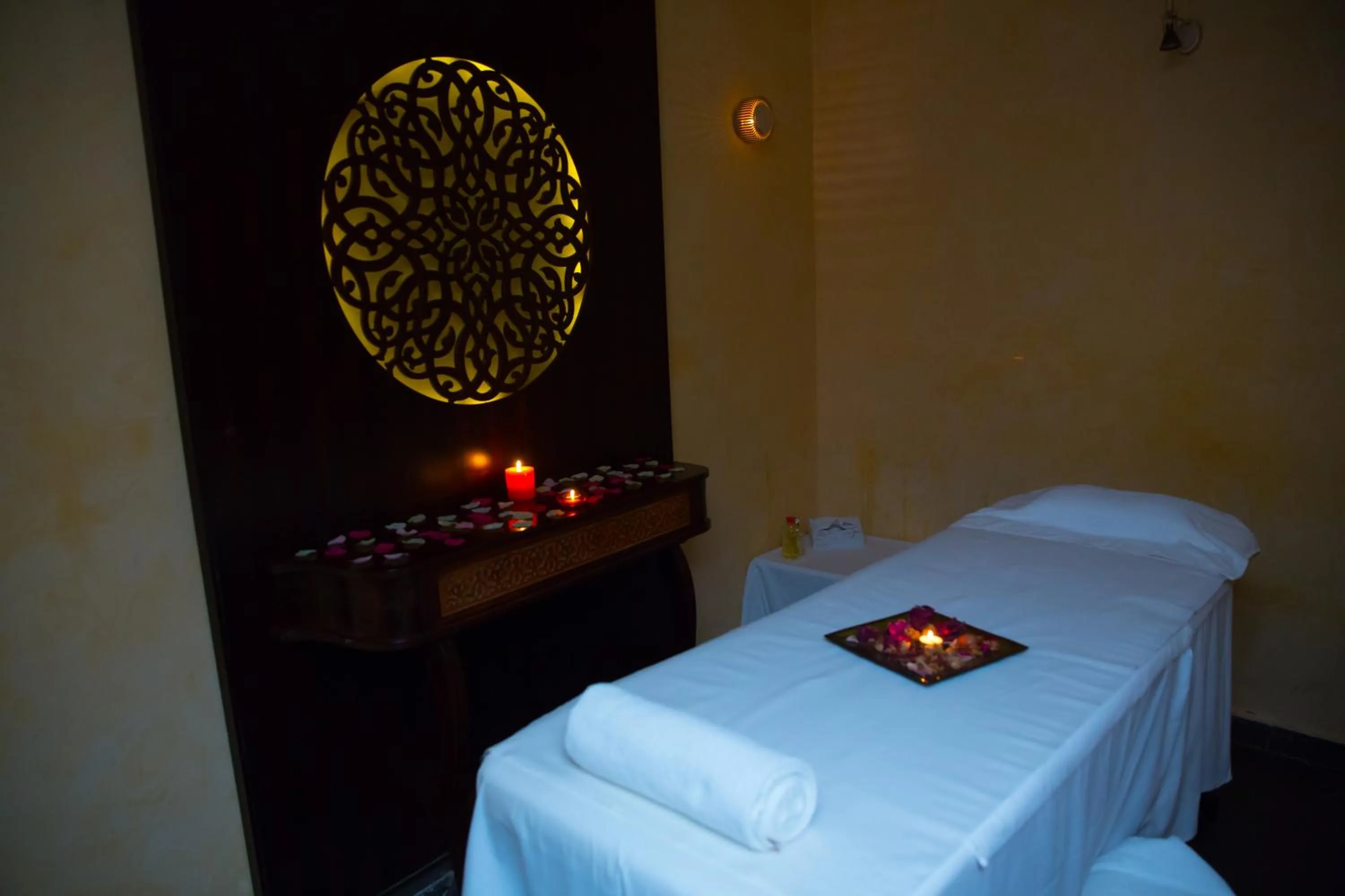 Royal Tulip Taj Sultan