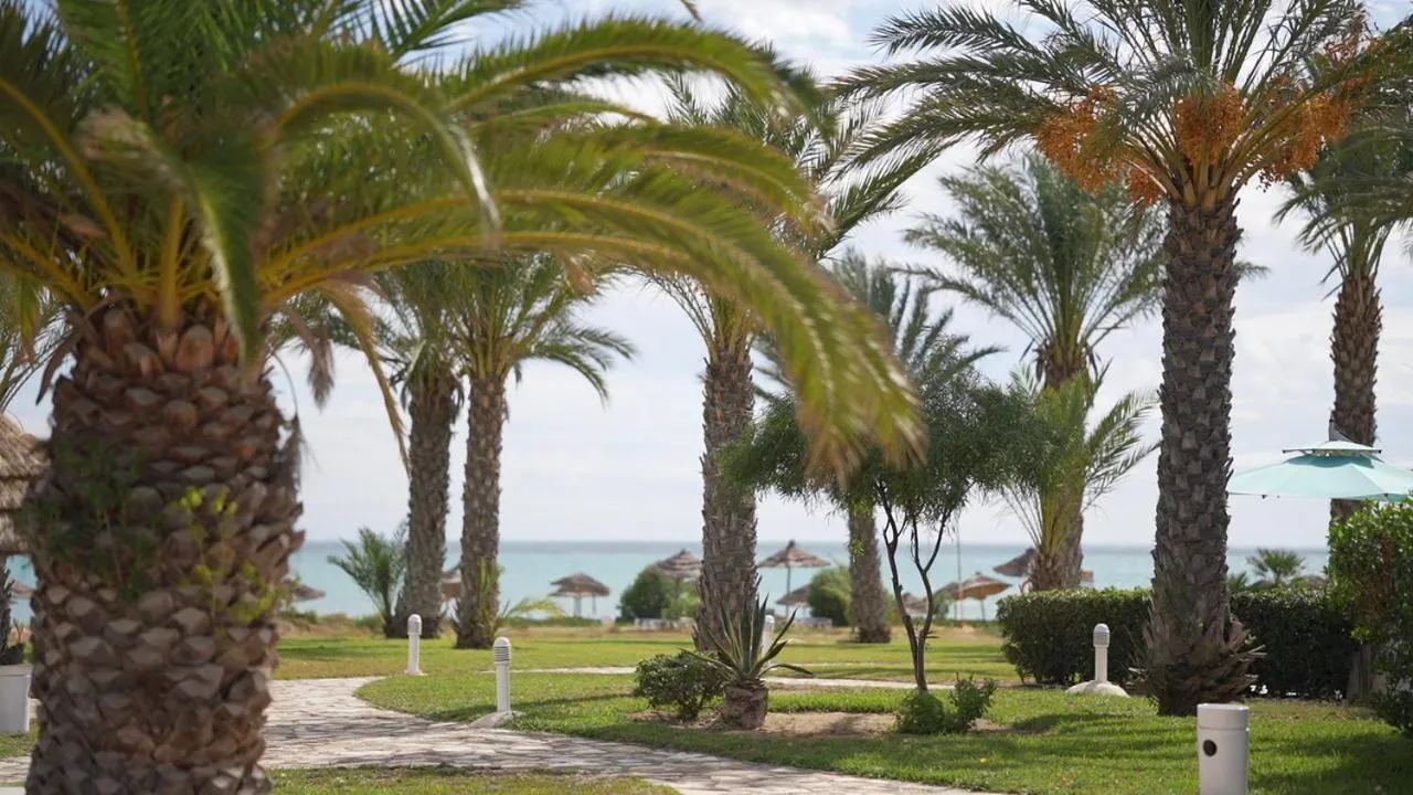 Royal Tulip Taj Sultan