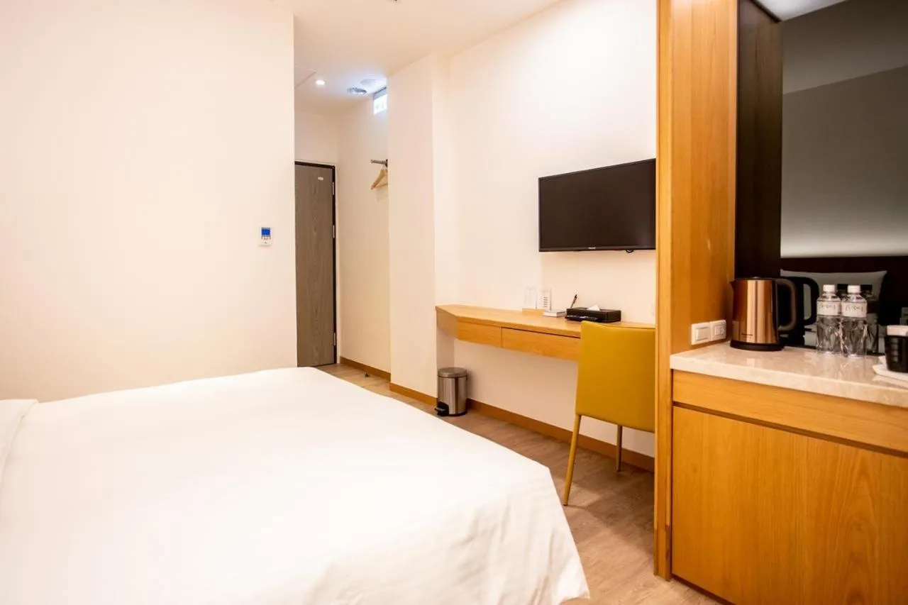 Bed in Beauty Avenue Inn