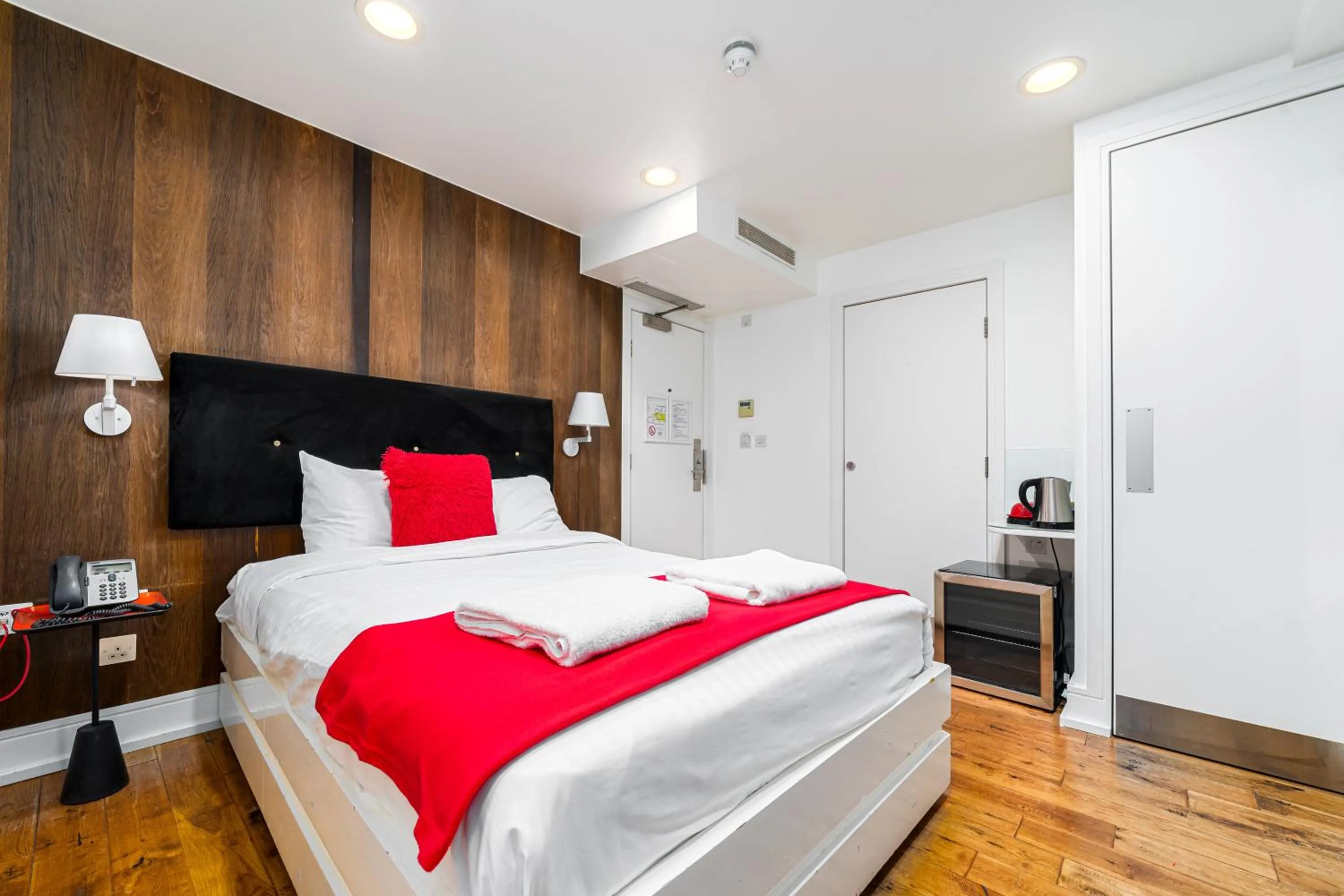 Bed in The Whitechapel