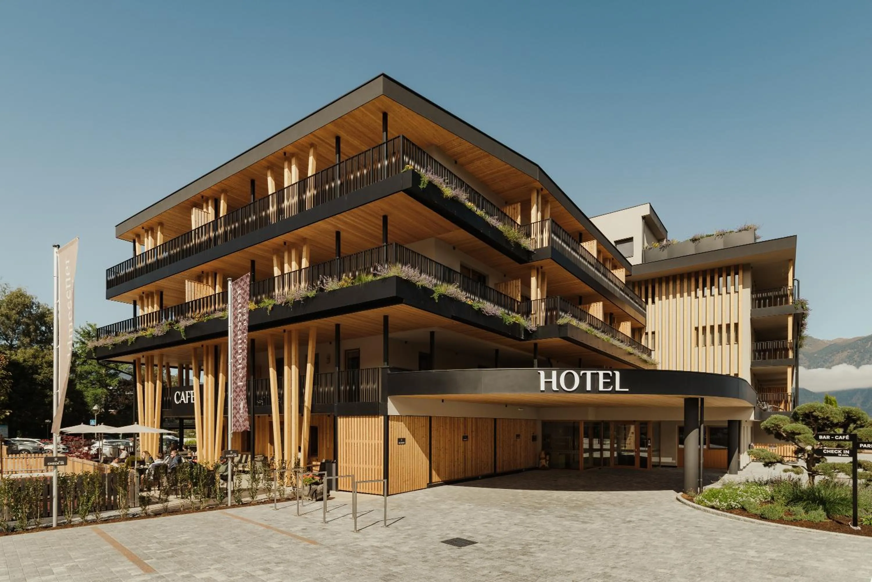 Property building in Hotel B&B Feldmessner