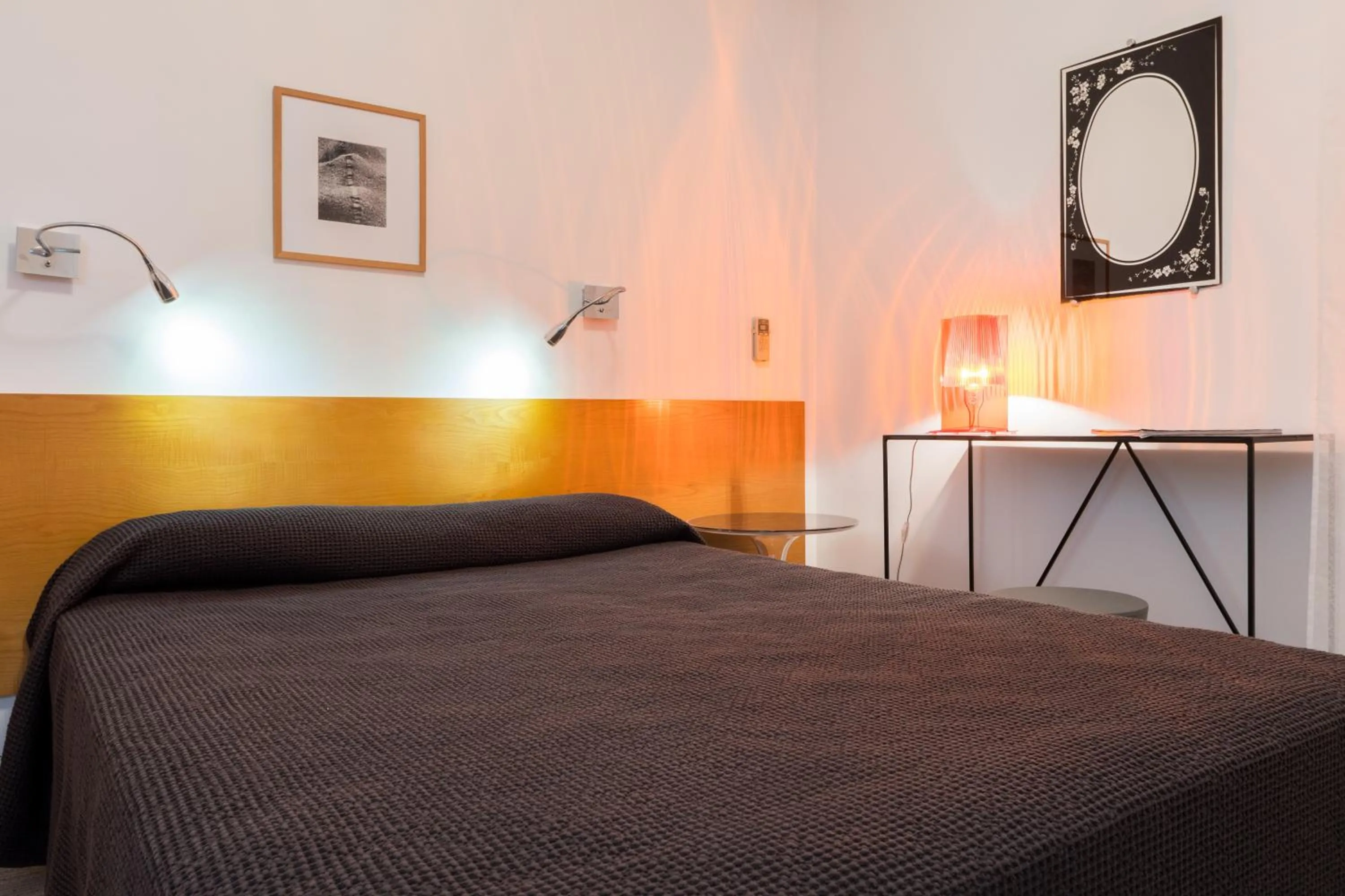 Photo of the whole room, Bed in Hotel Cala di l'Oru