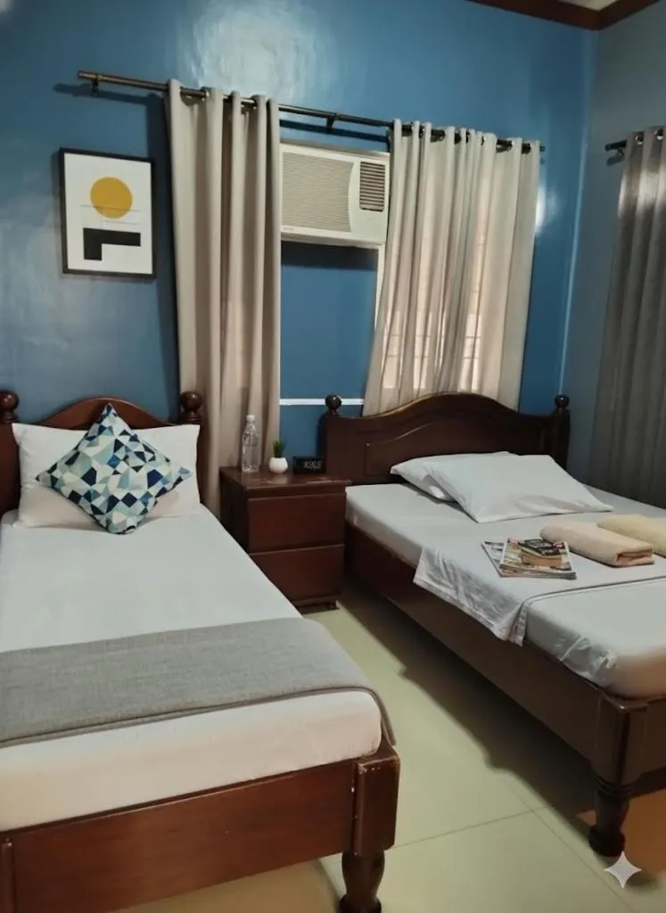 Bed in The Runway Inn - Mactan Cebu