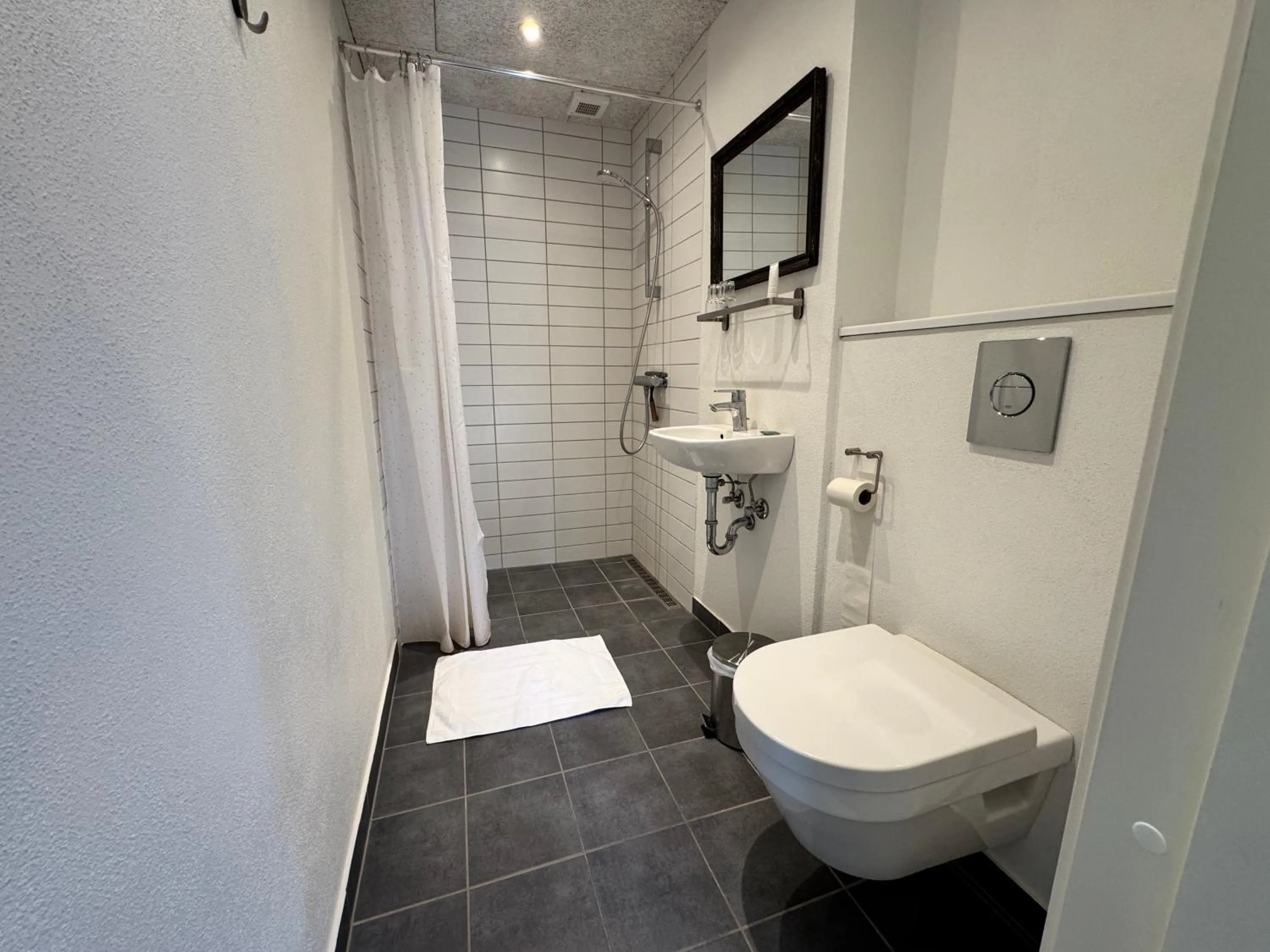 Toilet in Gredstedbro Hotel