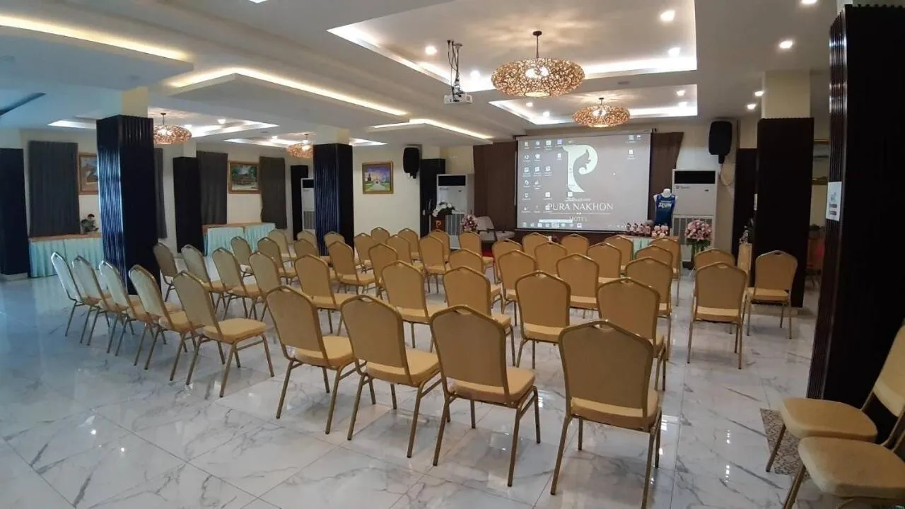 Business facilities in Pura Nakhon Hotel