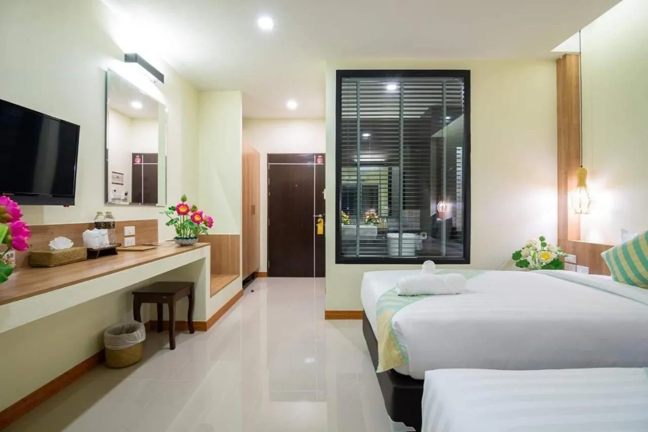 Bedroom, Bed in Pura Nakhon Hotel