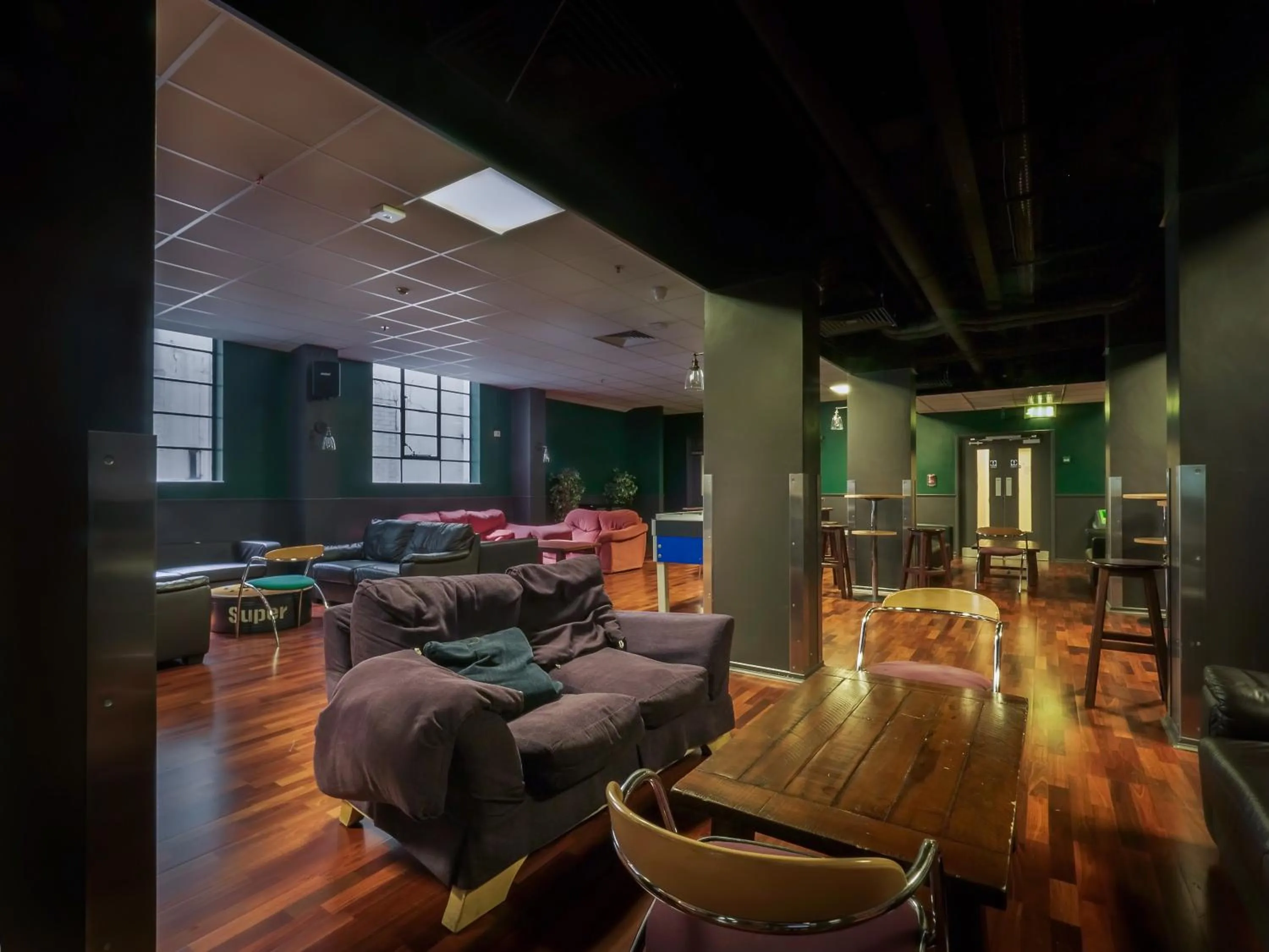 Communal lounge/ TV room in LSE Bankside House