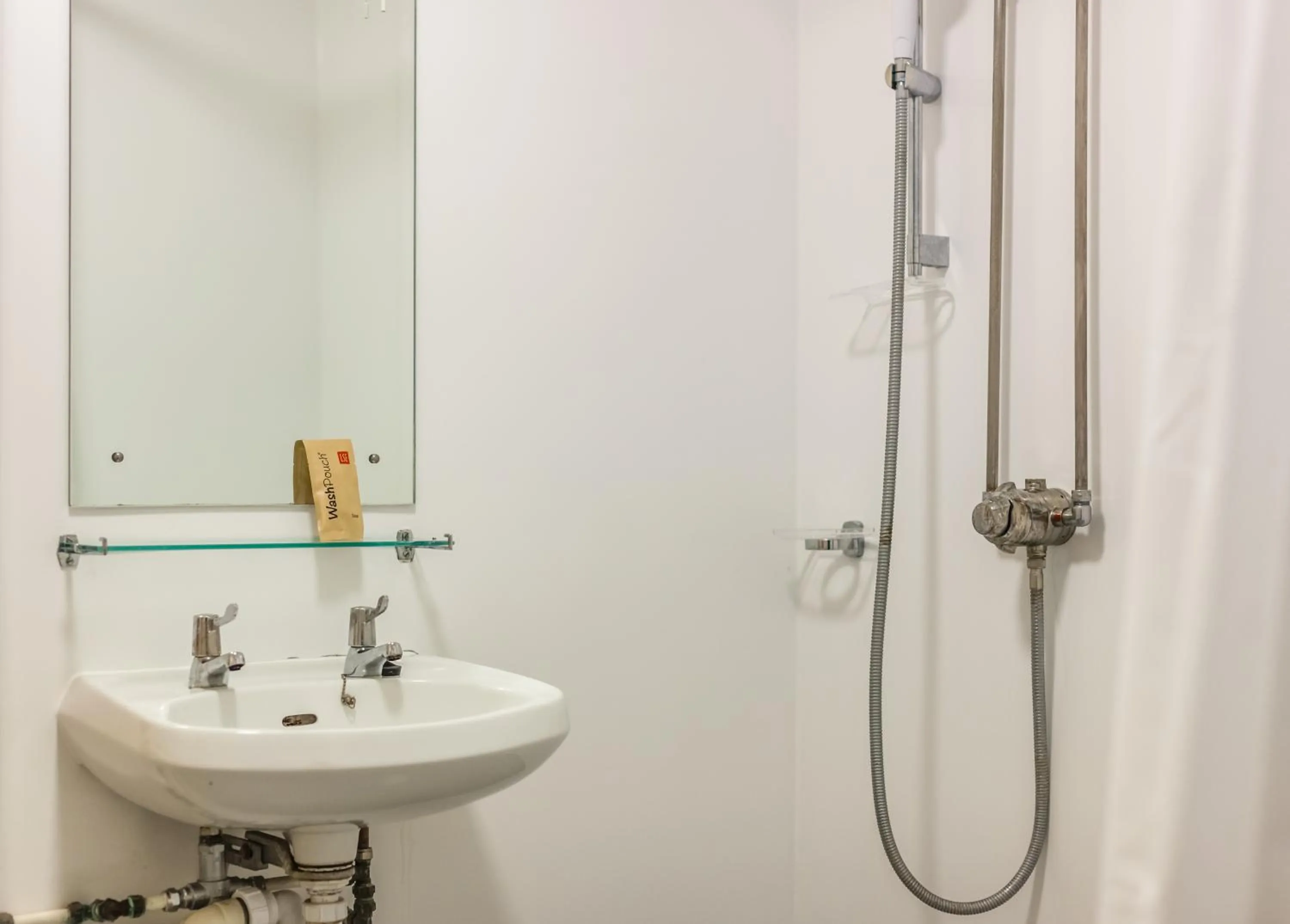 Shower in LSE Bankside House