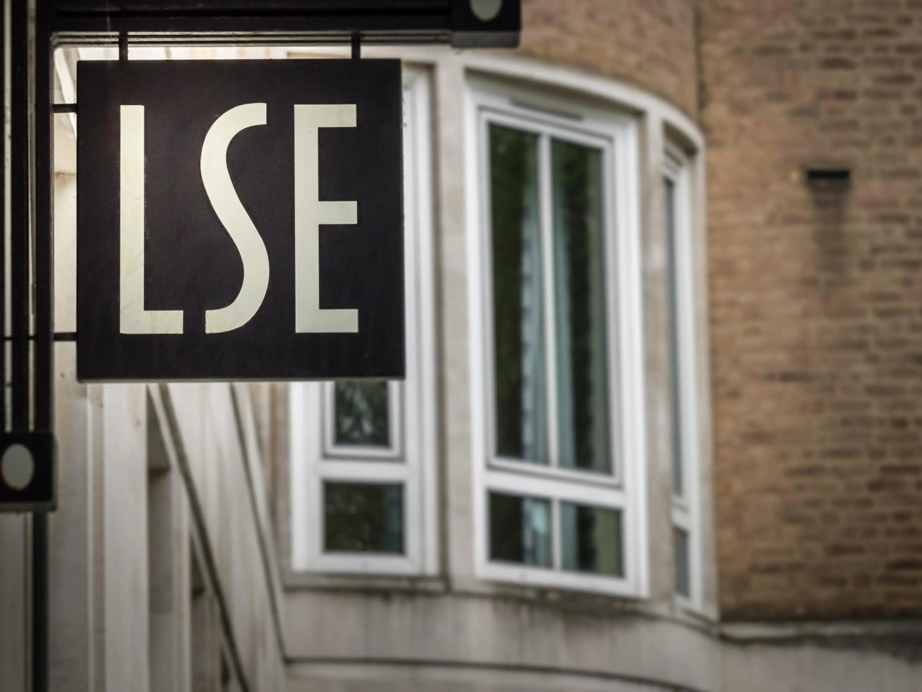 Facade/entrance in LSE Bankside House