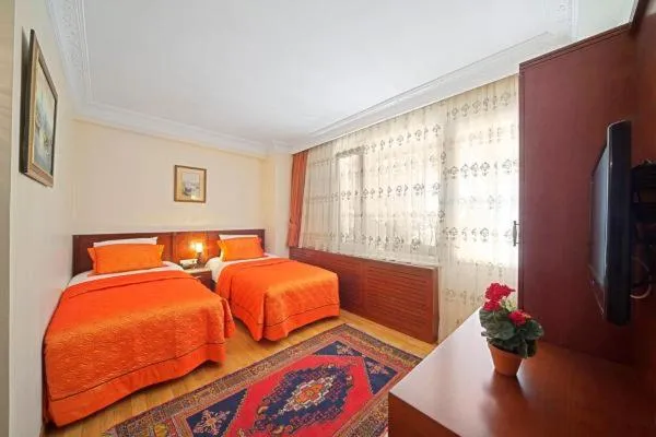 Bed in Dilhayat Kalfa Hotel