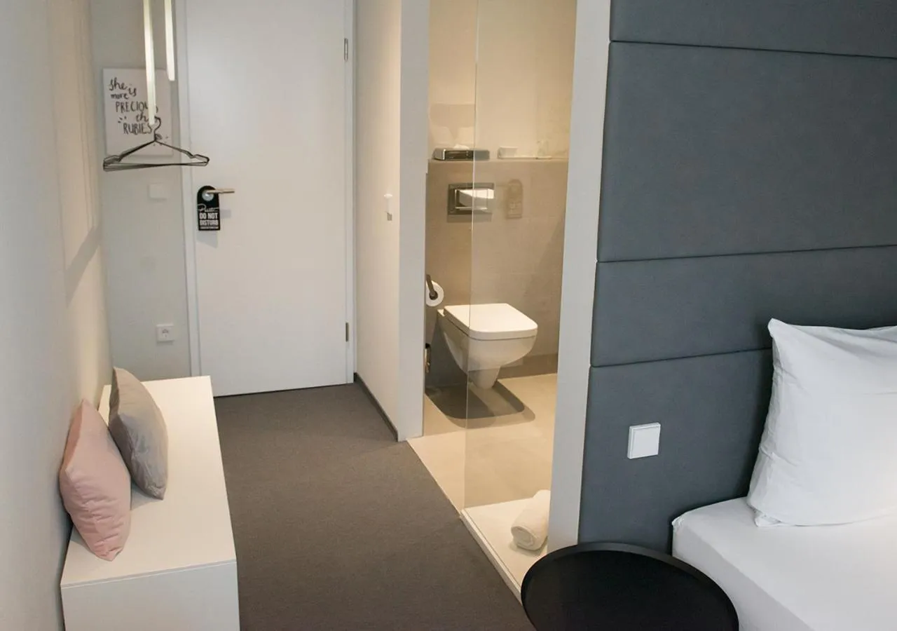 Shower, Bed in Der Grüne Baum