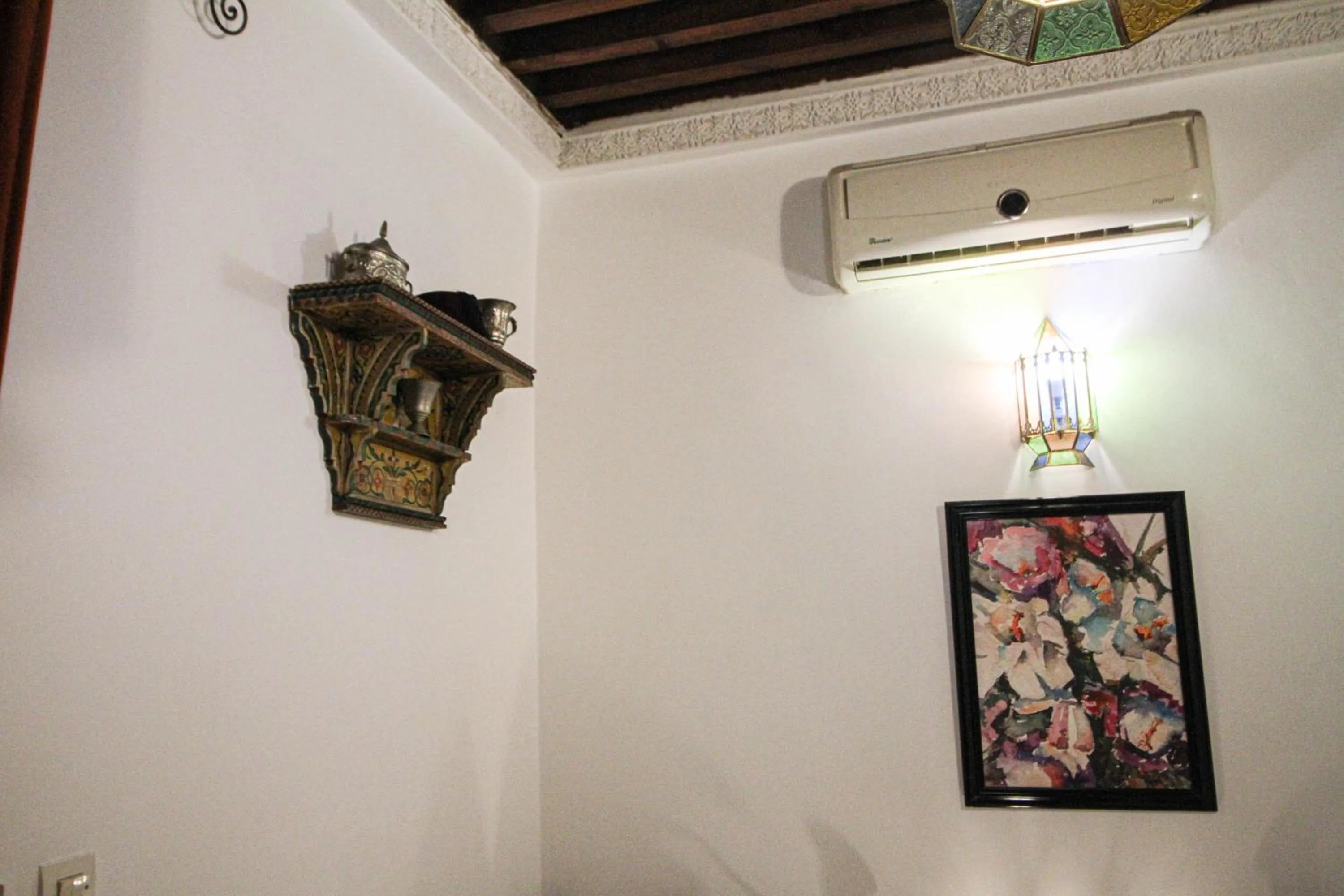 Decorative detail in Dar Lantana