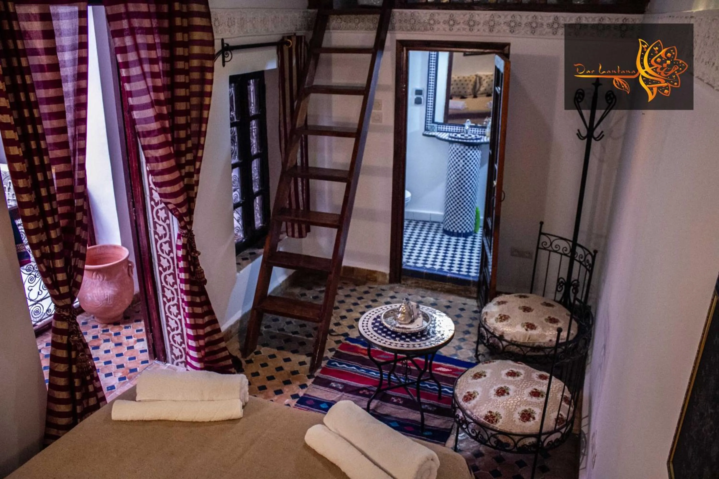 Day, Bed in Dar Lantana