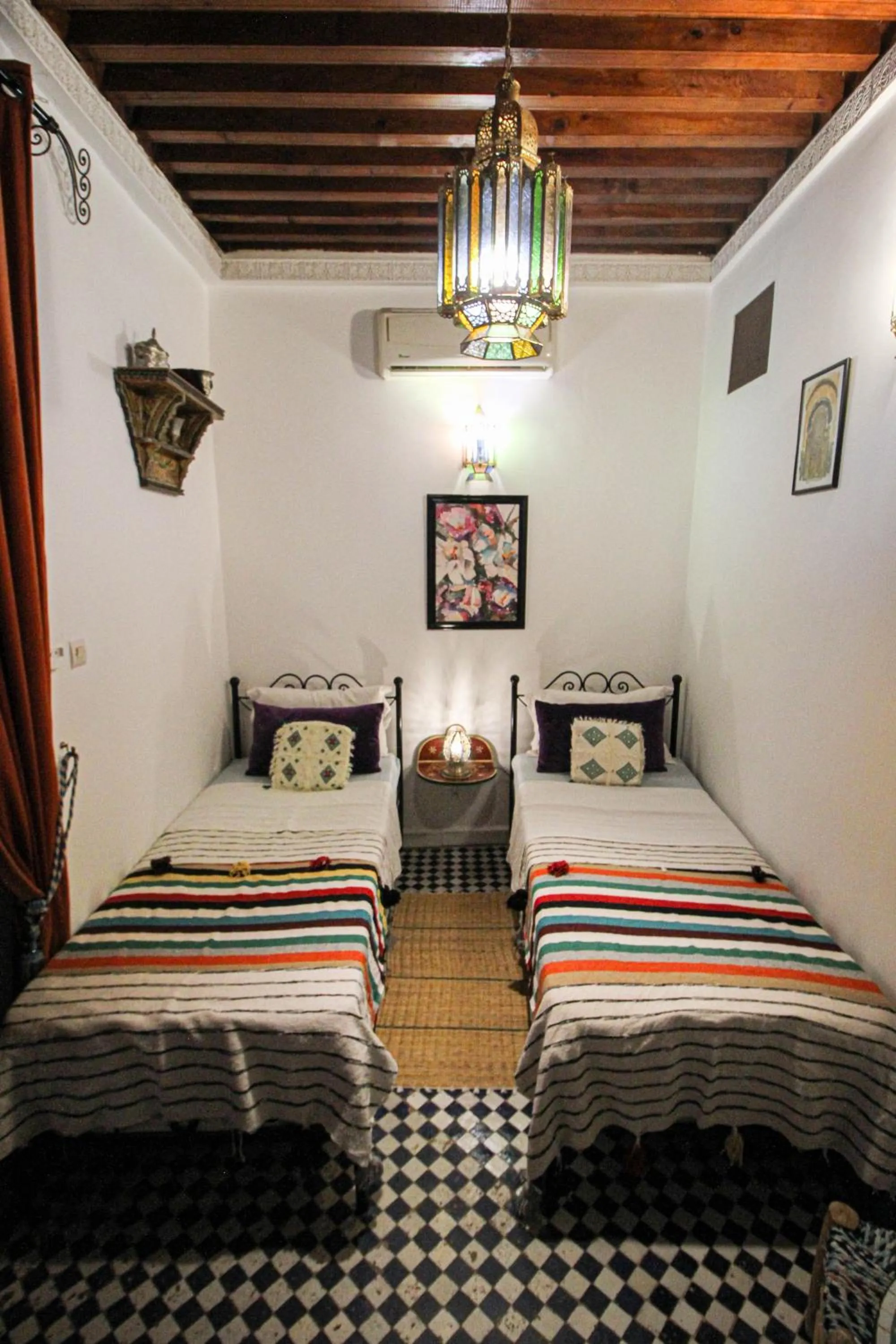Bed in Dar Lantana