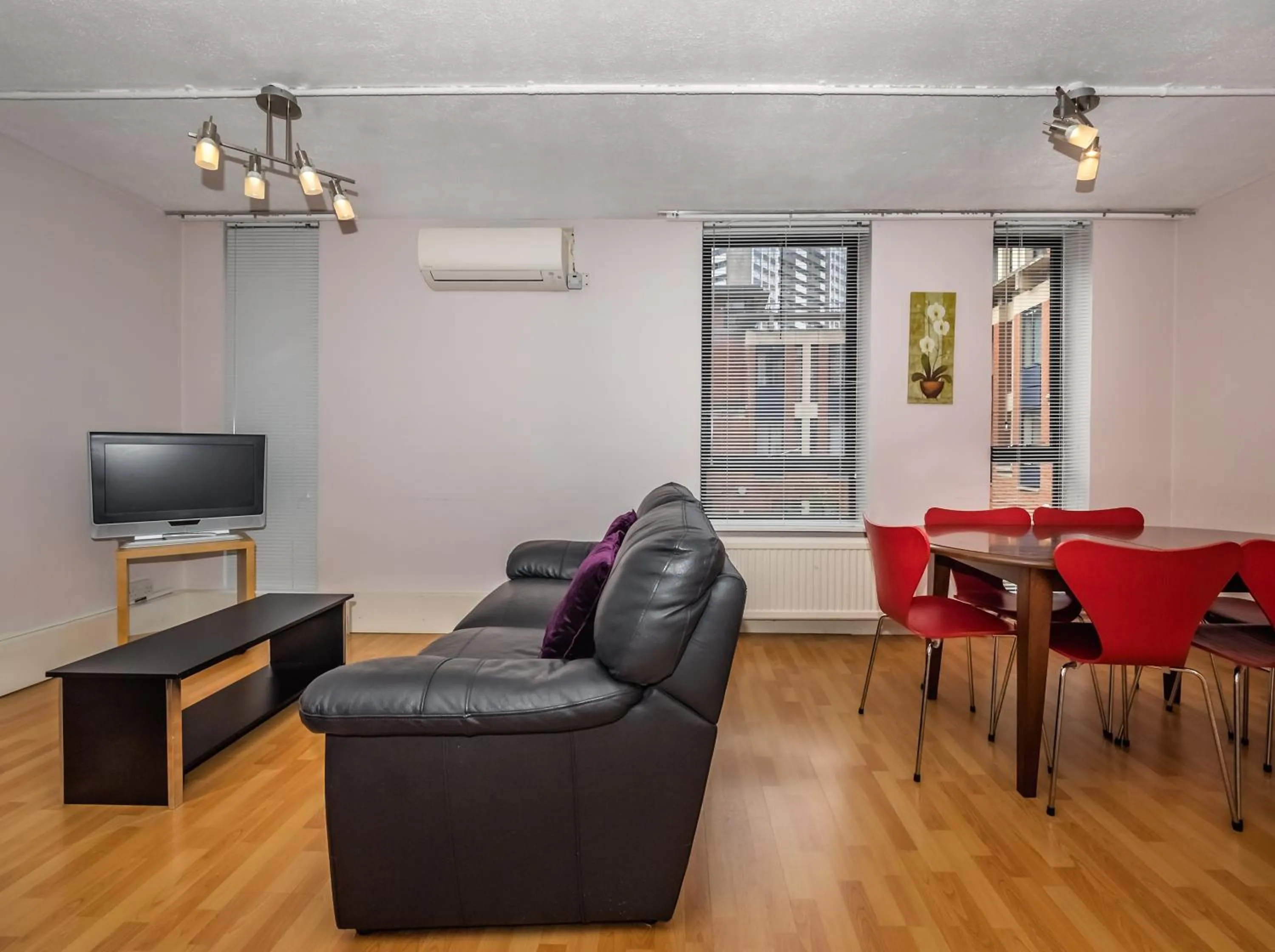 Living room in LSE Rosebery Hall