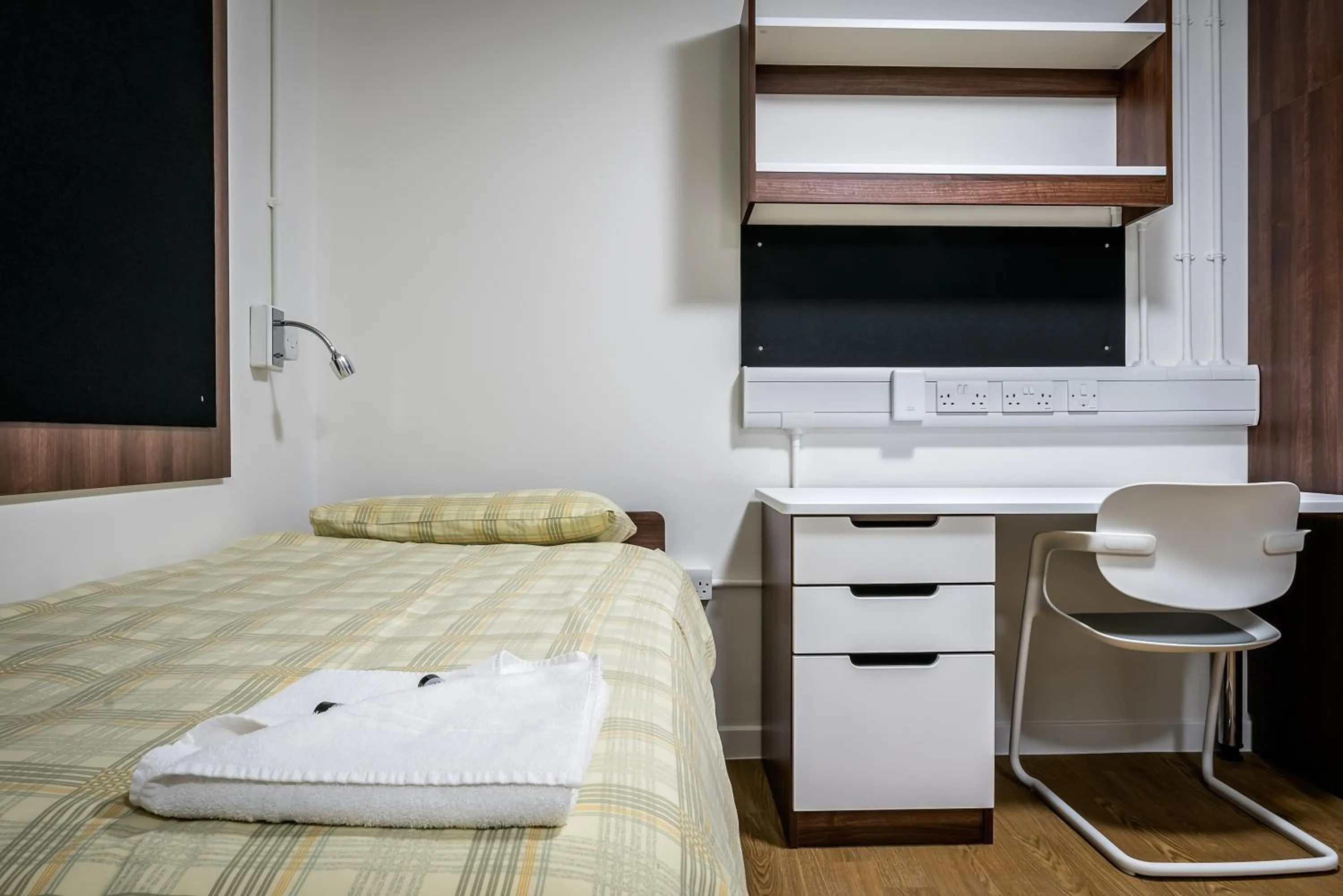 Bed in LSE Rosebery Hall