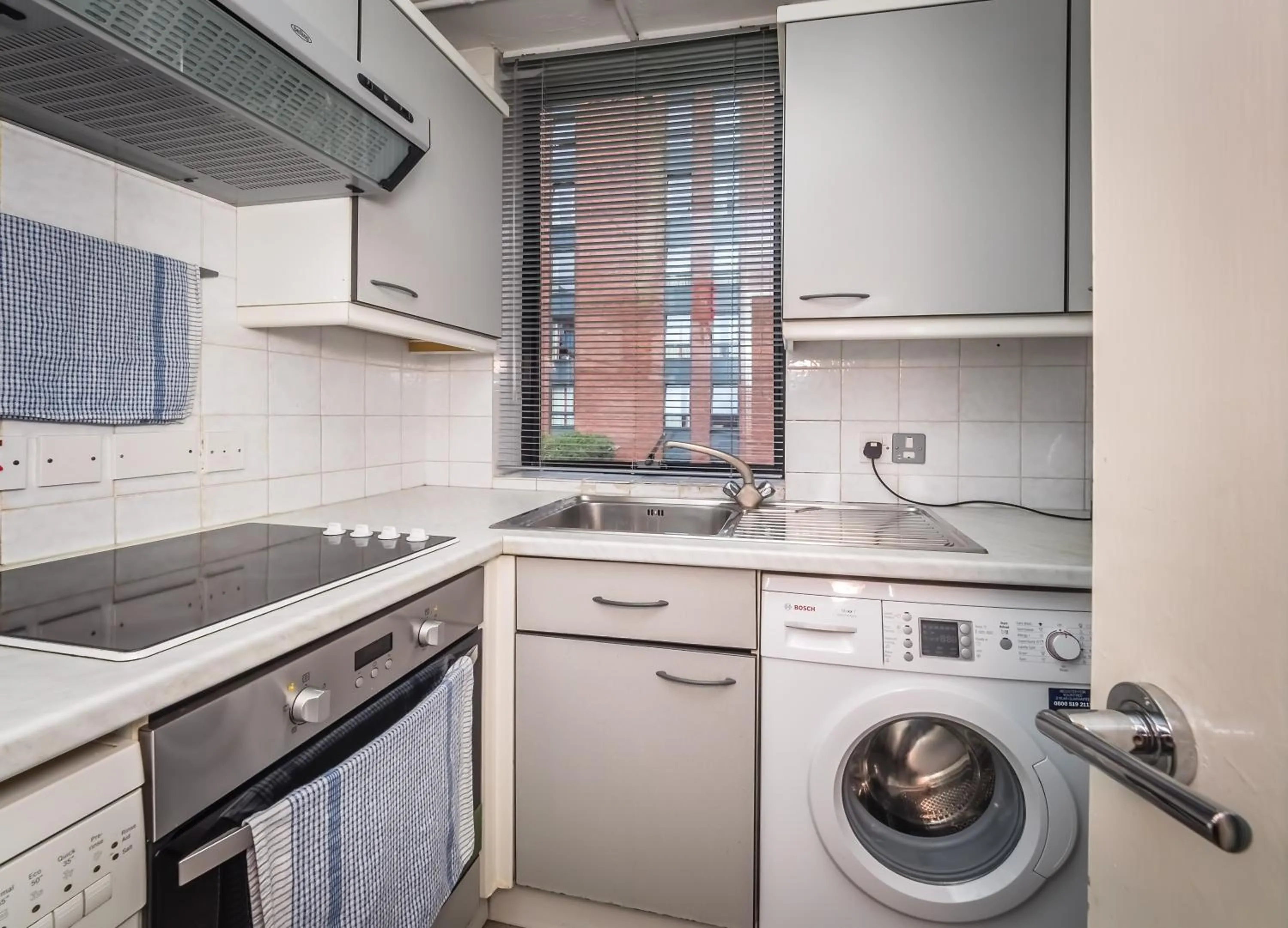 Kitchen or kitchenette in LSE Rosebery Hall