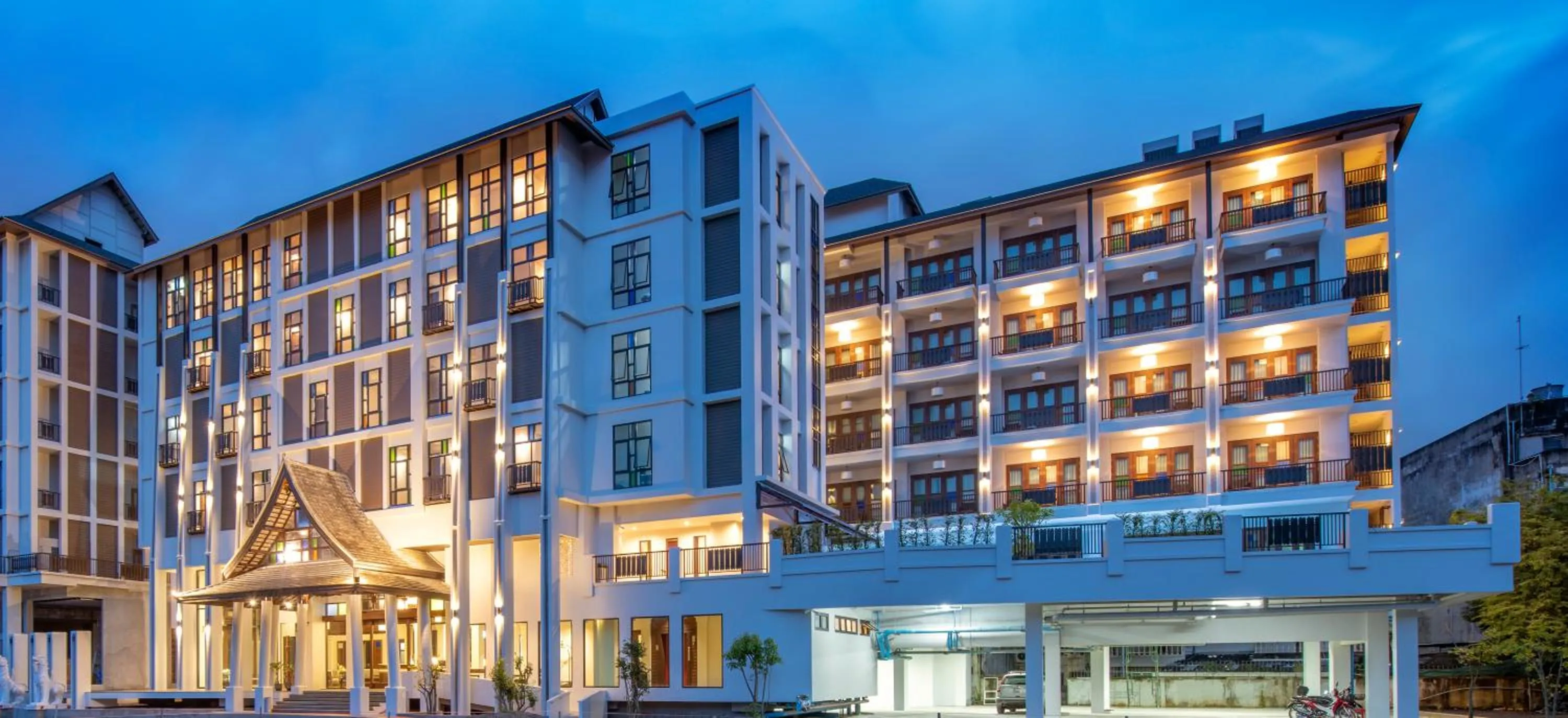 Facade/entrance in Monkham Village Hat Yai