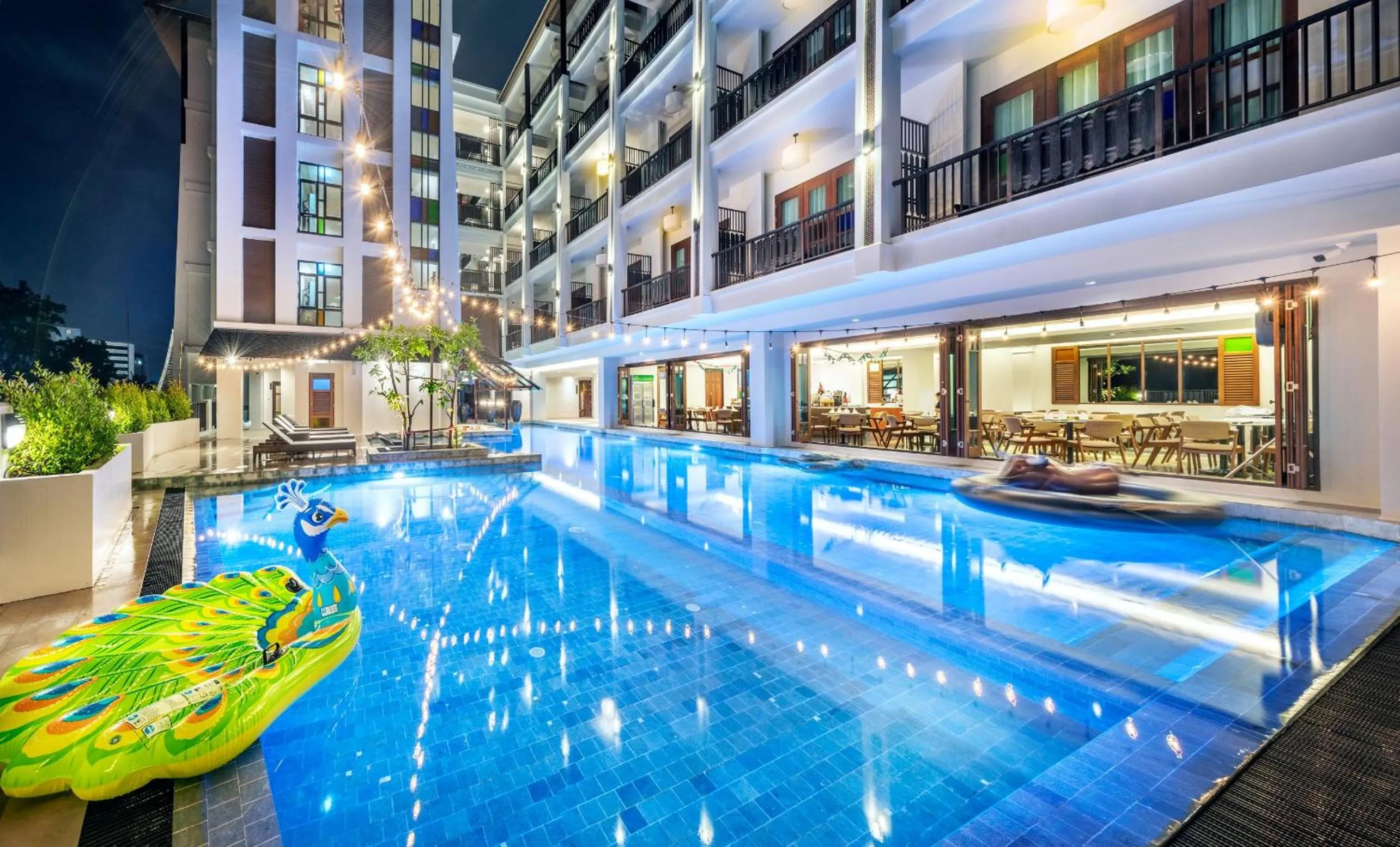 Swimming pool in Monkham Village Hat Yai