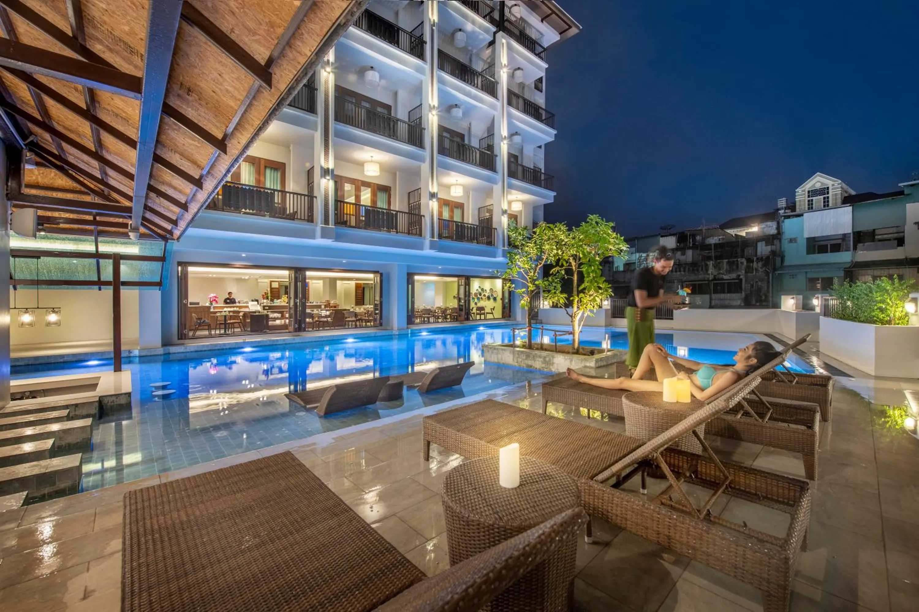 Swimming pool in Monkham Village Hat Yai