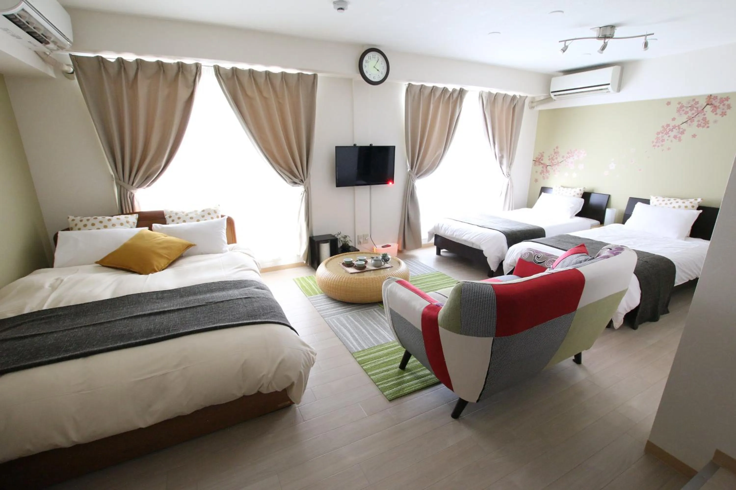 Photo of the whole room, Bed in KIKU'S Room