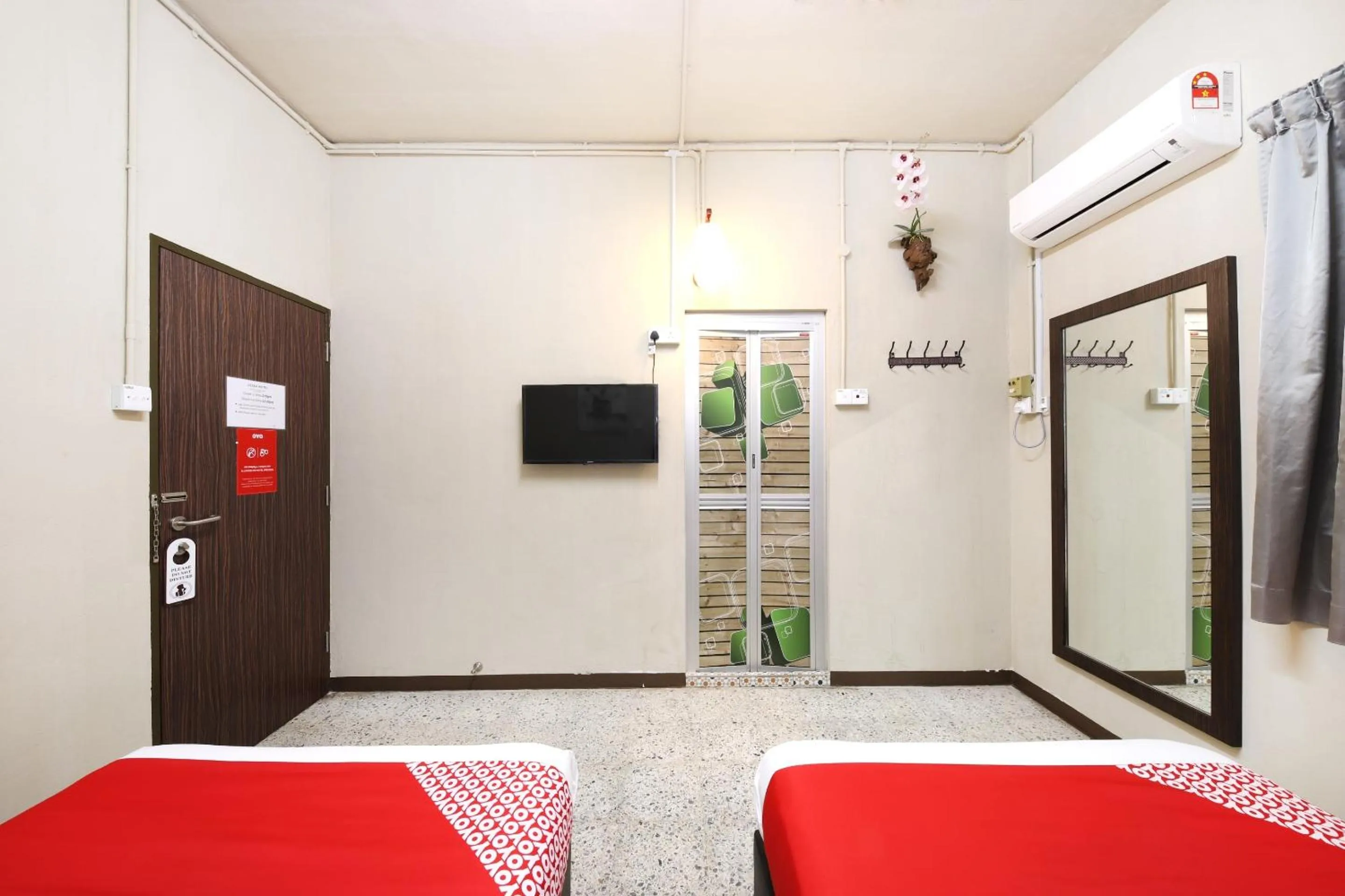 Bedroom, Bed in OYO 507 Aikka Hotel