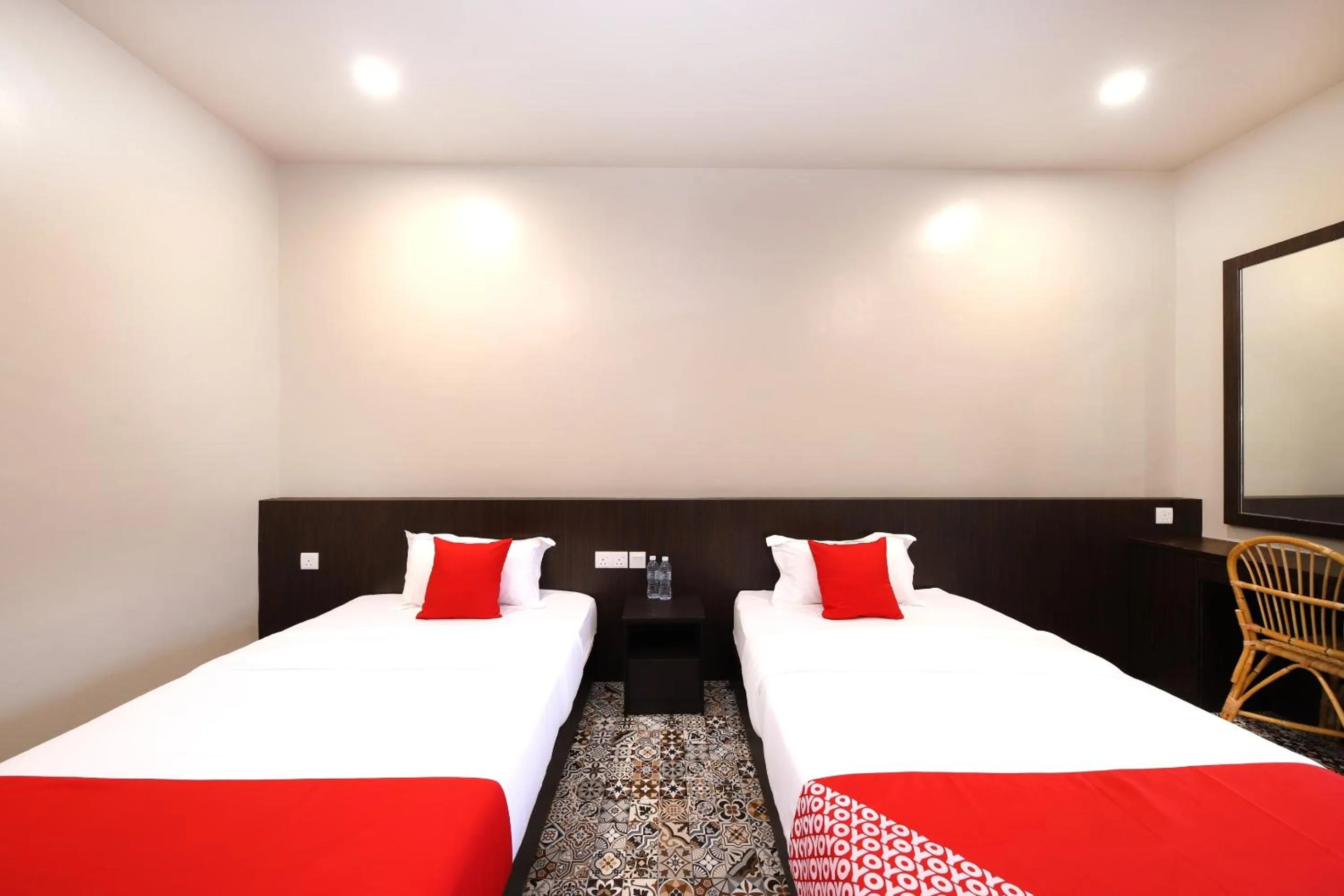 Bedroom, Bed in OYO 507 Aikka Hotel