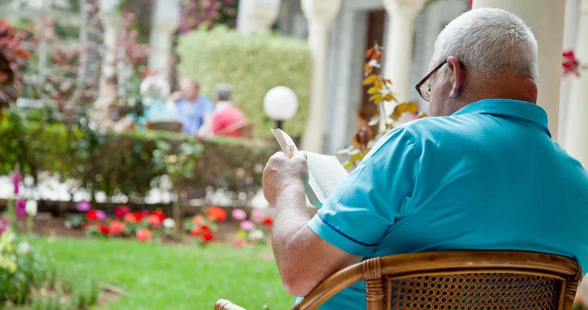 Spring in El Mouradi Palm Marina - Couple et Famille uniquement