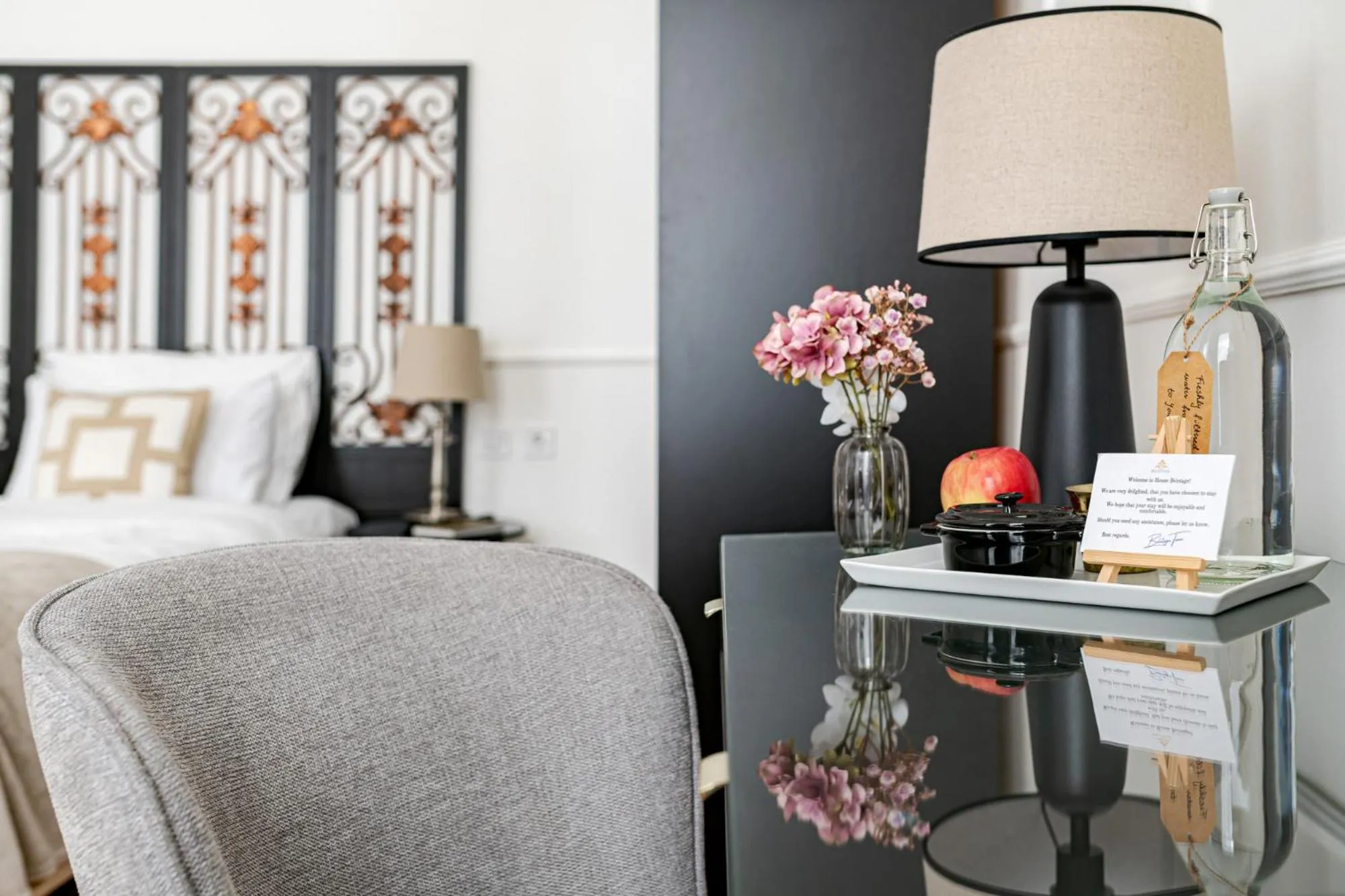 Seating area, Bed in Beletage-Boutique Hotel