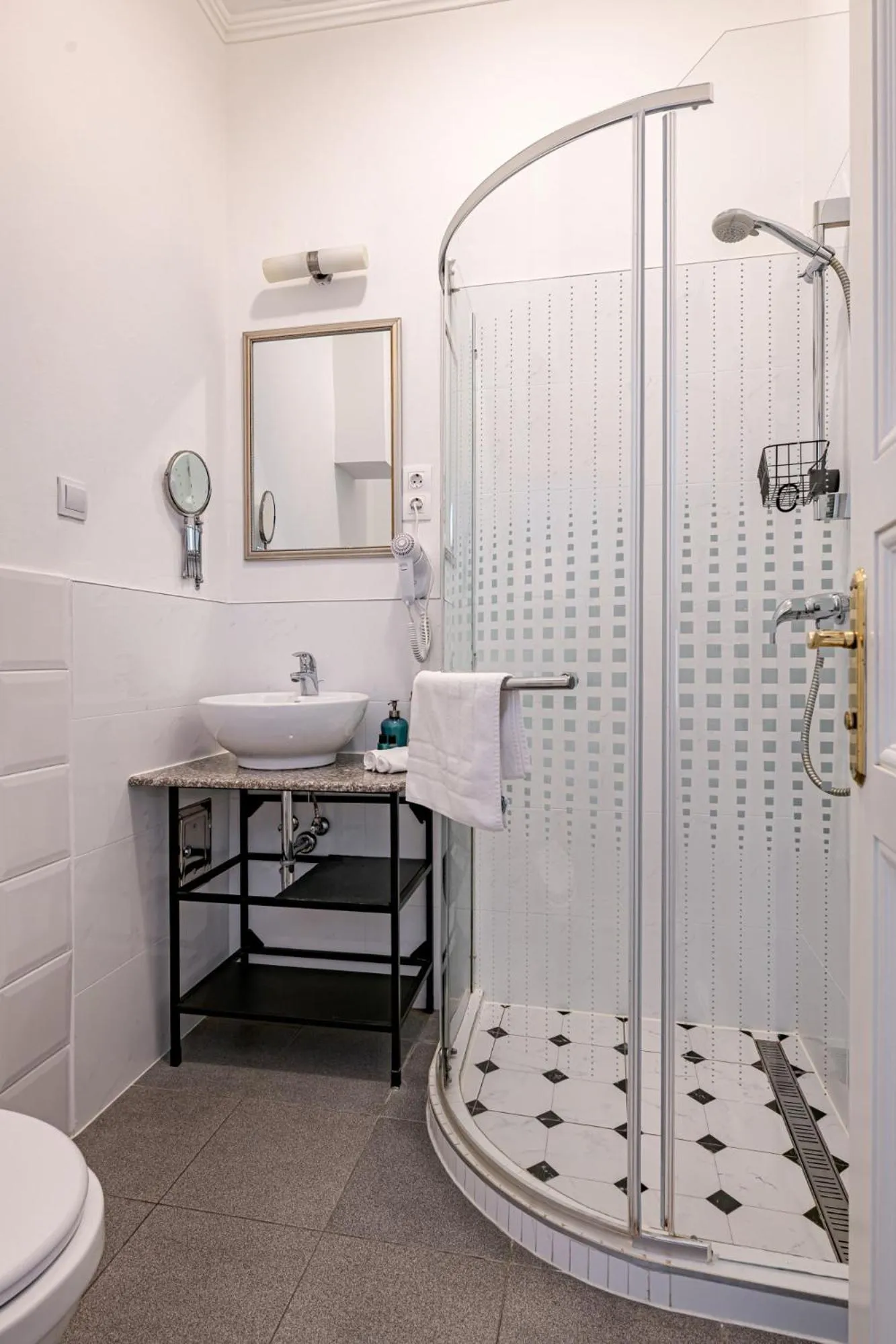 Bathroom in Beletage-Boutique Hotel