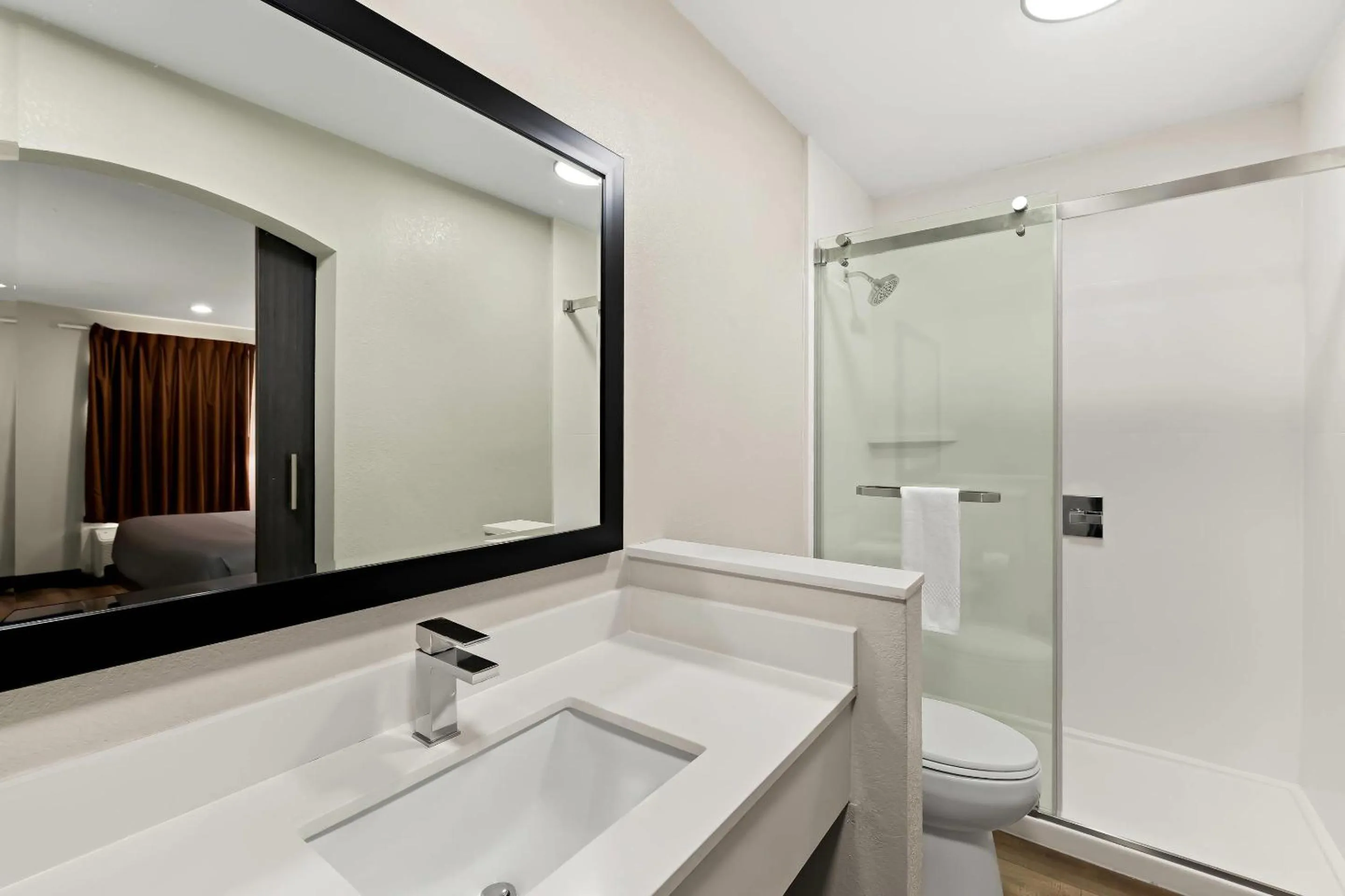 Bedroom in Quality Inn & Suites Dumas