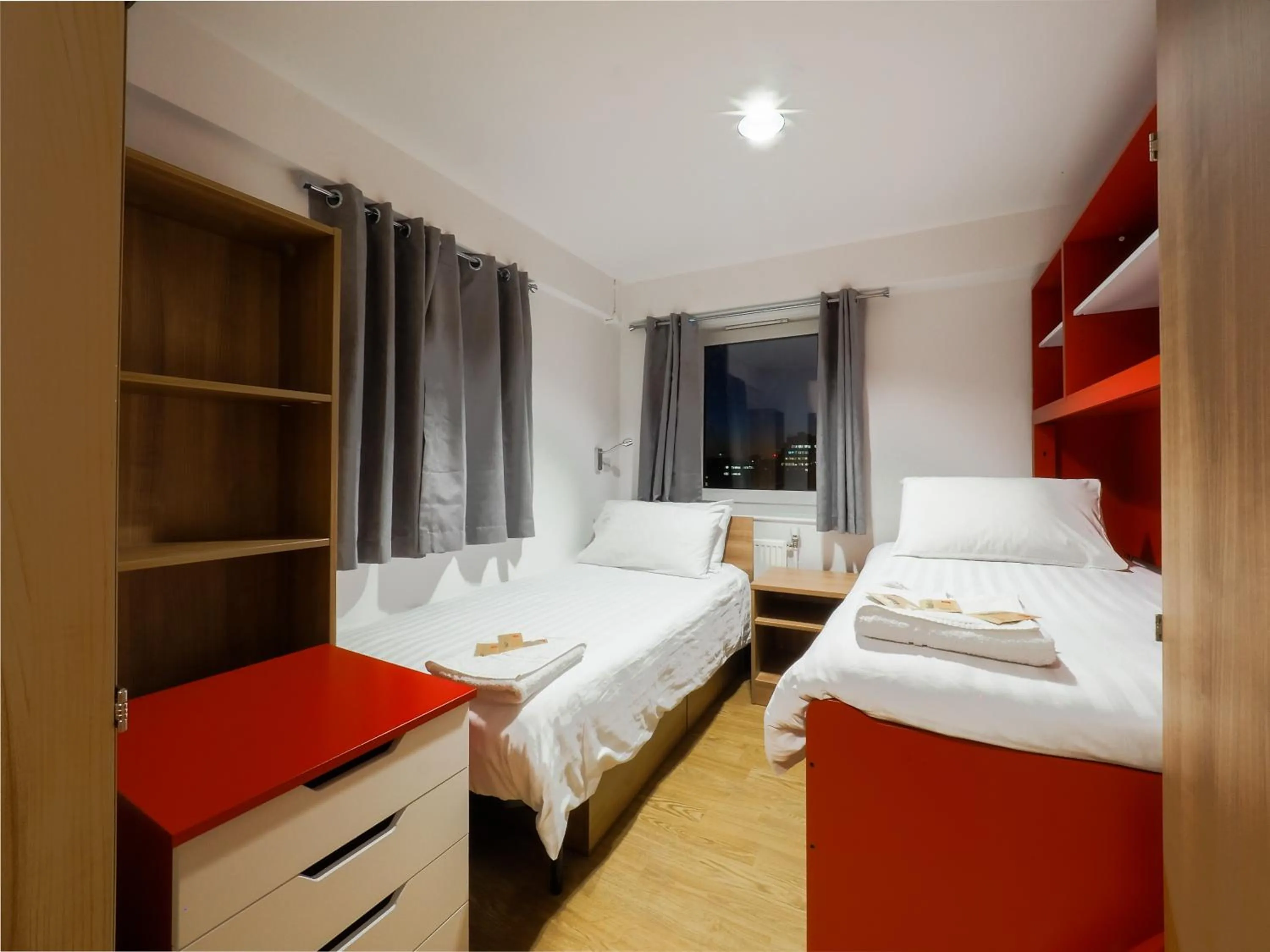 Bed in LSE High Holborn