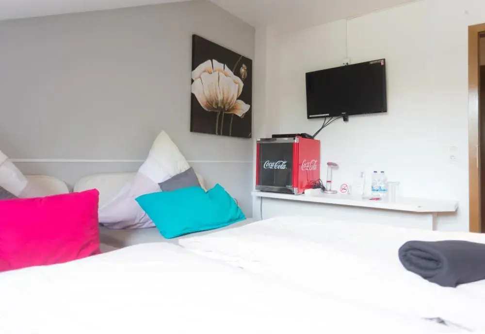 Double Room in Oberkasseler Hof Bonn Double Room in Oberkasseler Hof Bonn