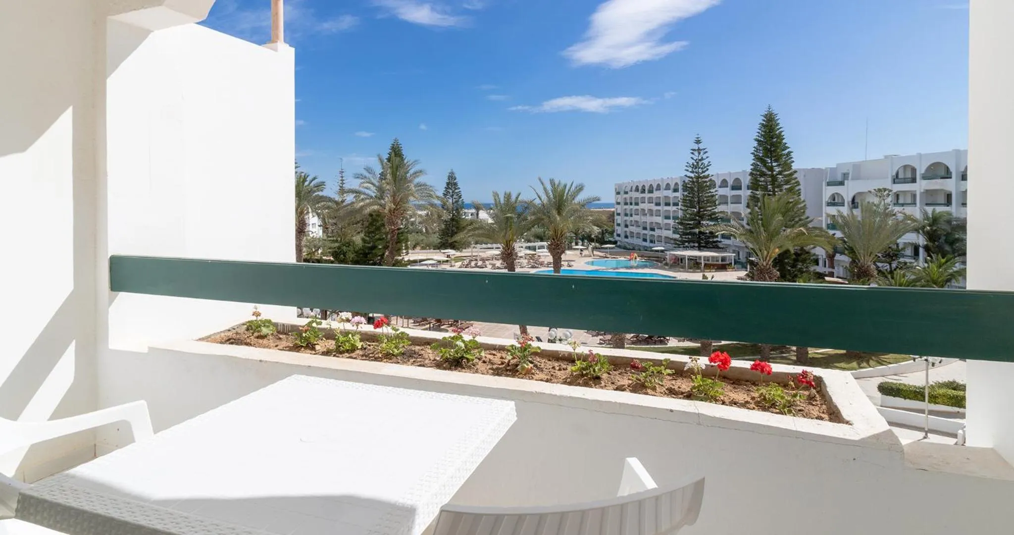 Balcony/Terrace in El Mouradi Palace- Couple et Famille uniquement