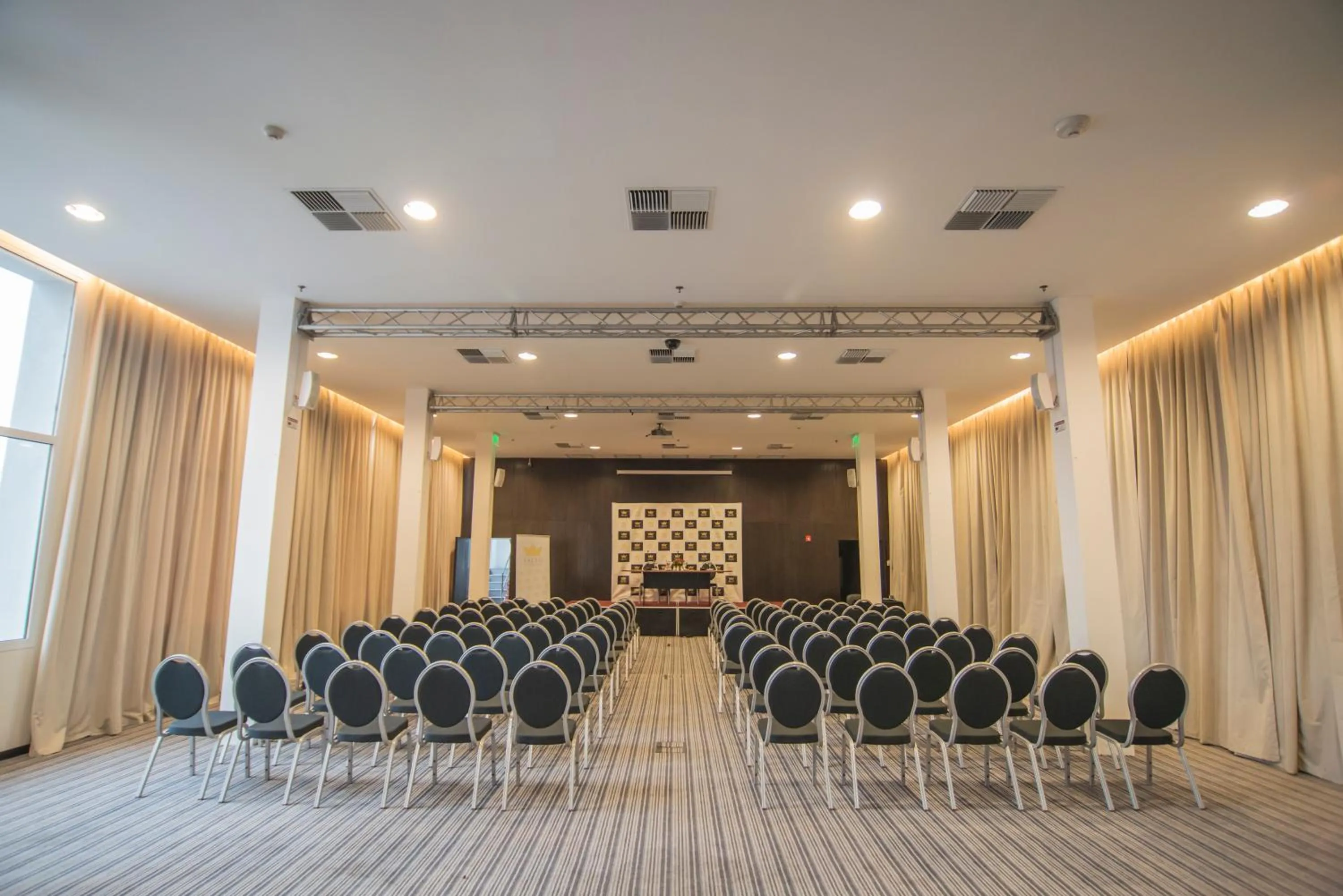 Business facilities in Salto Hotel y Casino